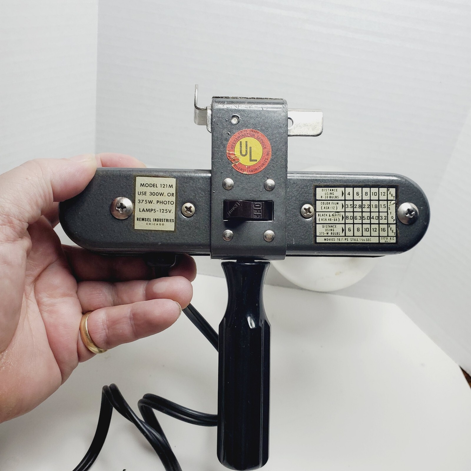 Working Remsel 2 Socket Photo Light Bar With Handle Case 300 Watt Bulbs Included