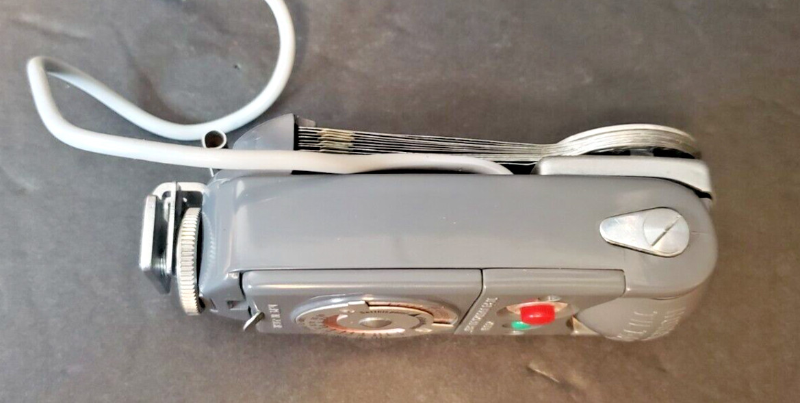 Honeywell Tilt-A-Mite Camera Collapsible Fan Style Flash Unit & Case Japan VTG