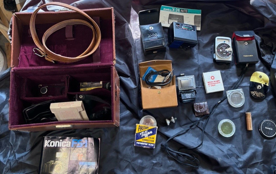 Lot Of Vintage Photography Accessories Condition As Shown