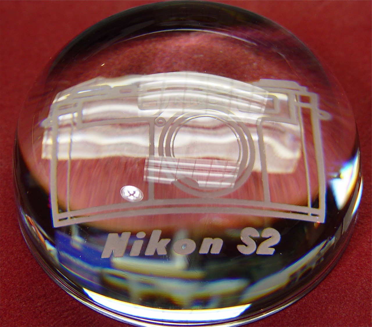 Nikon Rangefinder RF S2 Crystal Paper Weight ……….. Minty / Rare !!