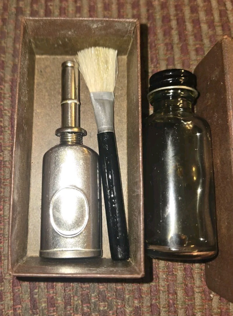 Vtg Revere Camera Co Oil & Cleaning Kit – Oil Jar, Oiler, Brush-Box