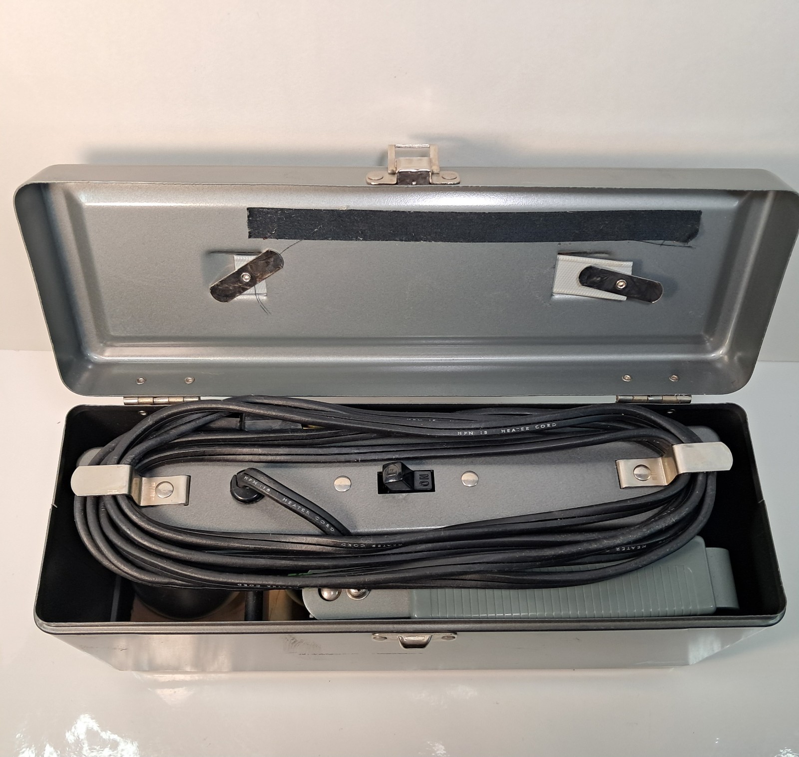 Vtg Adams Indoor Portable Photography 4 Light Fixture Model GL101AW800W W/Case