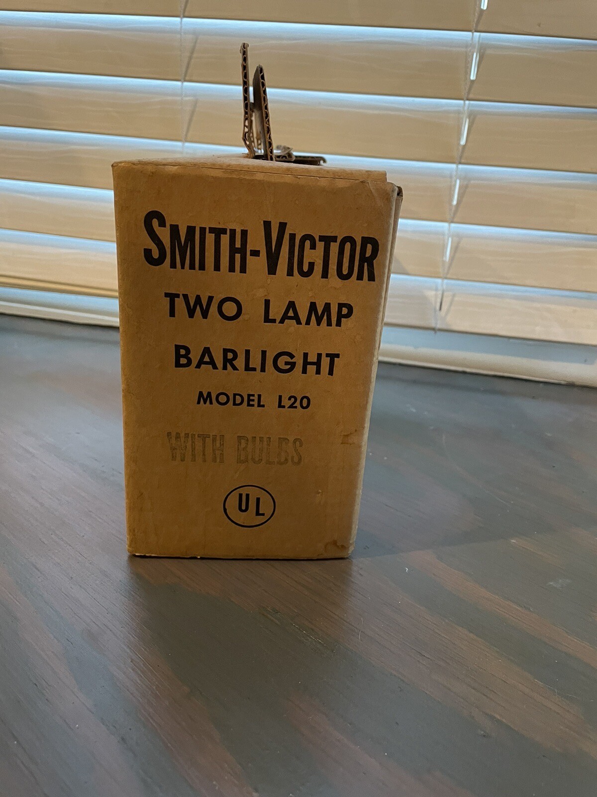 Vintage Smith-Victor L20 Two Lamp Movie Photographic Studio Barlight Photo Light