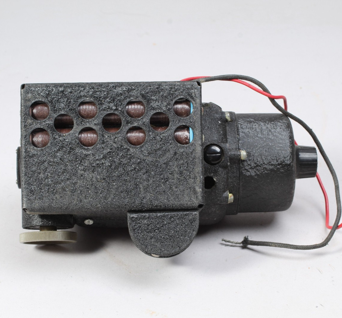 MITCHELL CAMERA VARIABLE SPEED MOTOR MODEL 1-W-12 FOR MOVIE CAMERA UNTESTED