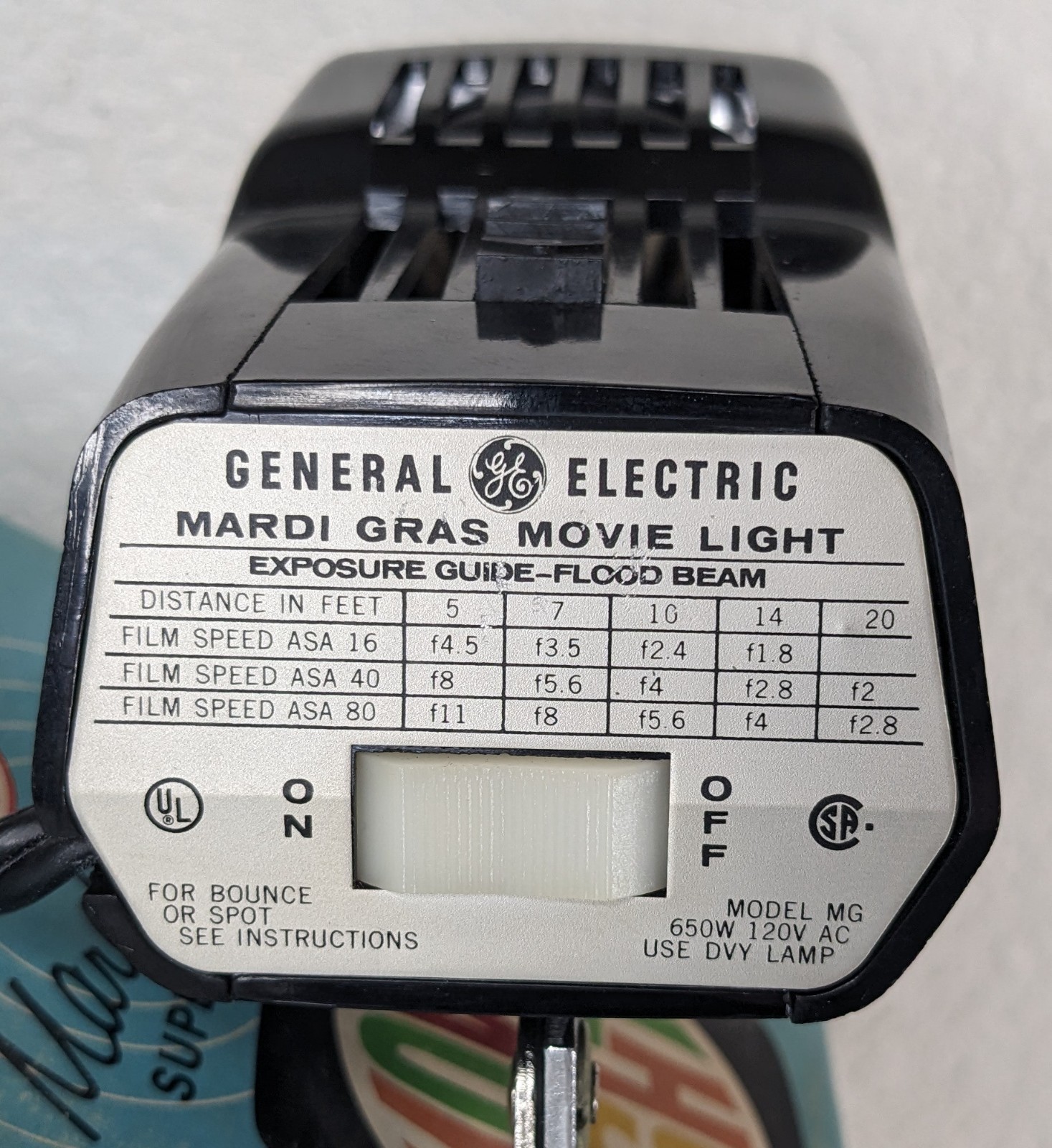 Vintage GE Mardi Gras Super 8 Movie Light MG-2C Tested Working w/Box Instruction
