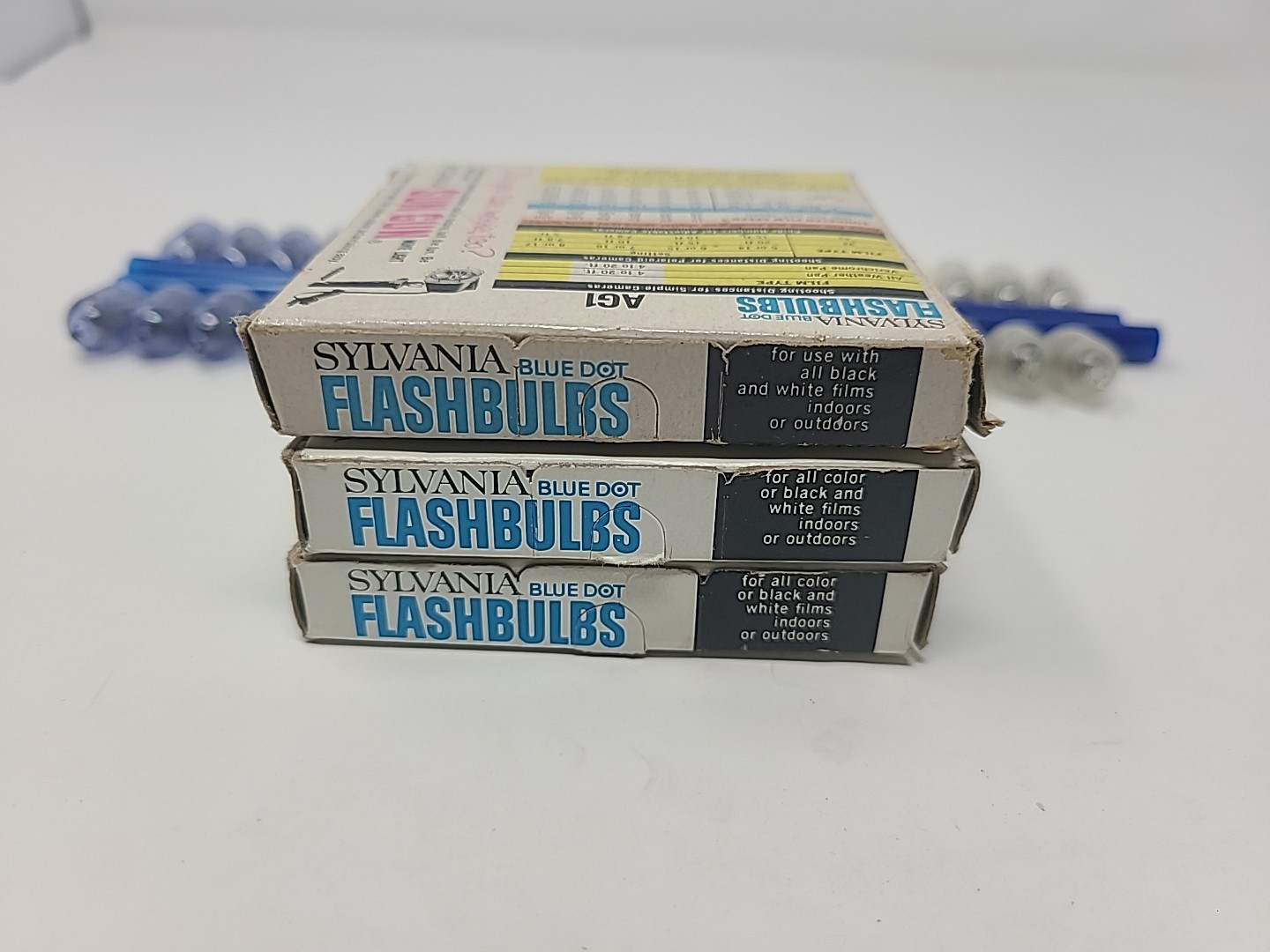 Vintage Sylvania AG-1/AG-1B Blue Dot Replacement Flashbulbs
