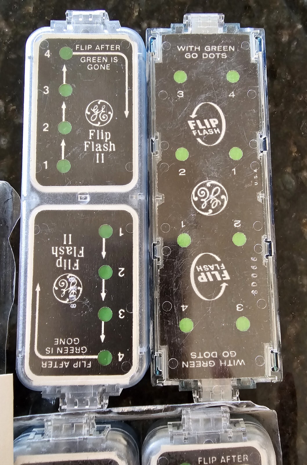 Vintage GE FlipFlash II Twin Pack Flip Flash Bulbs Made in USA Old Stock Opened
