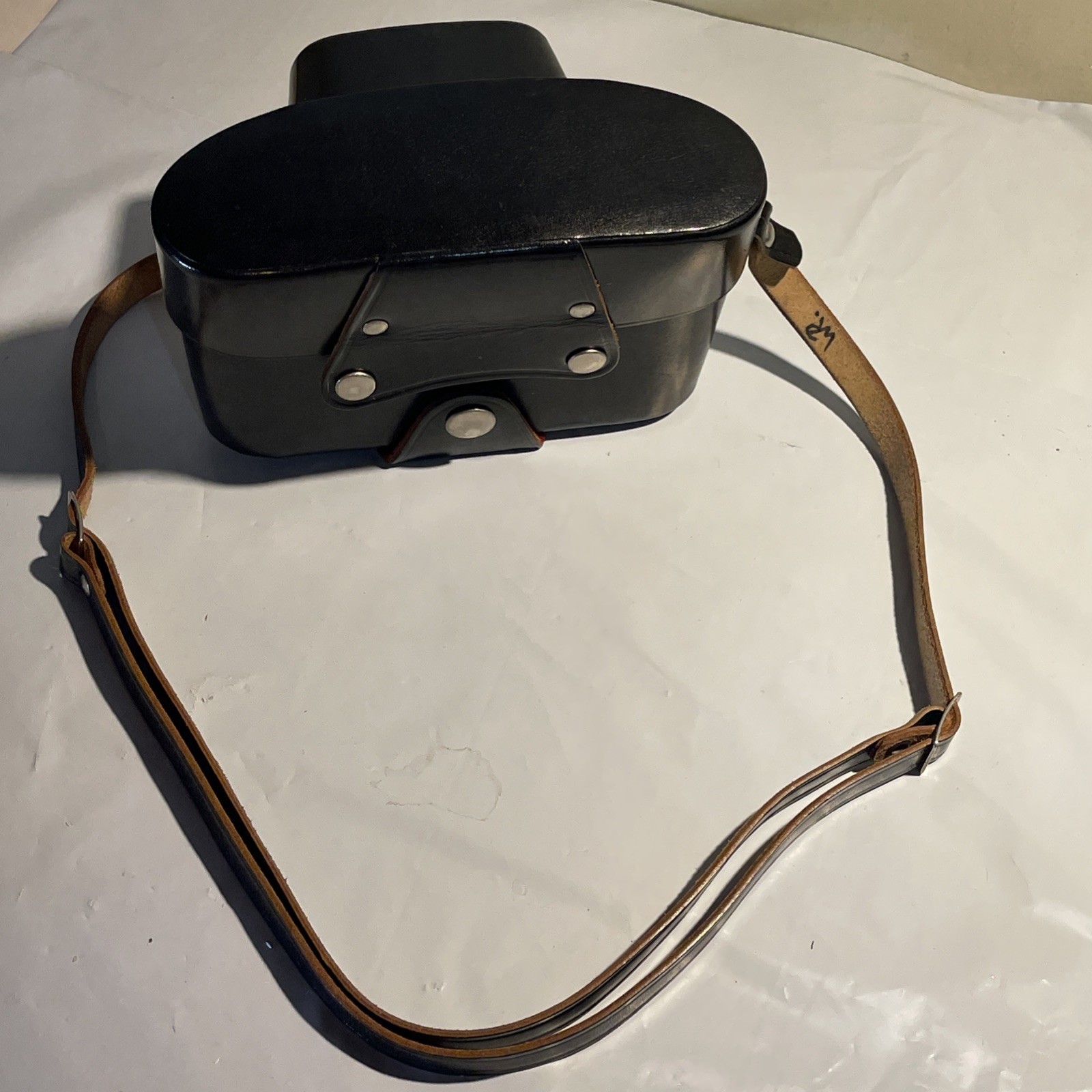 Vintage Exakta Ihagee Black Leather Case
