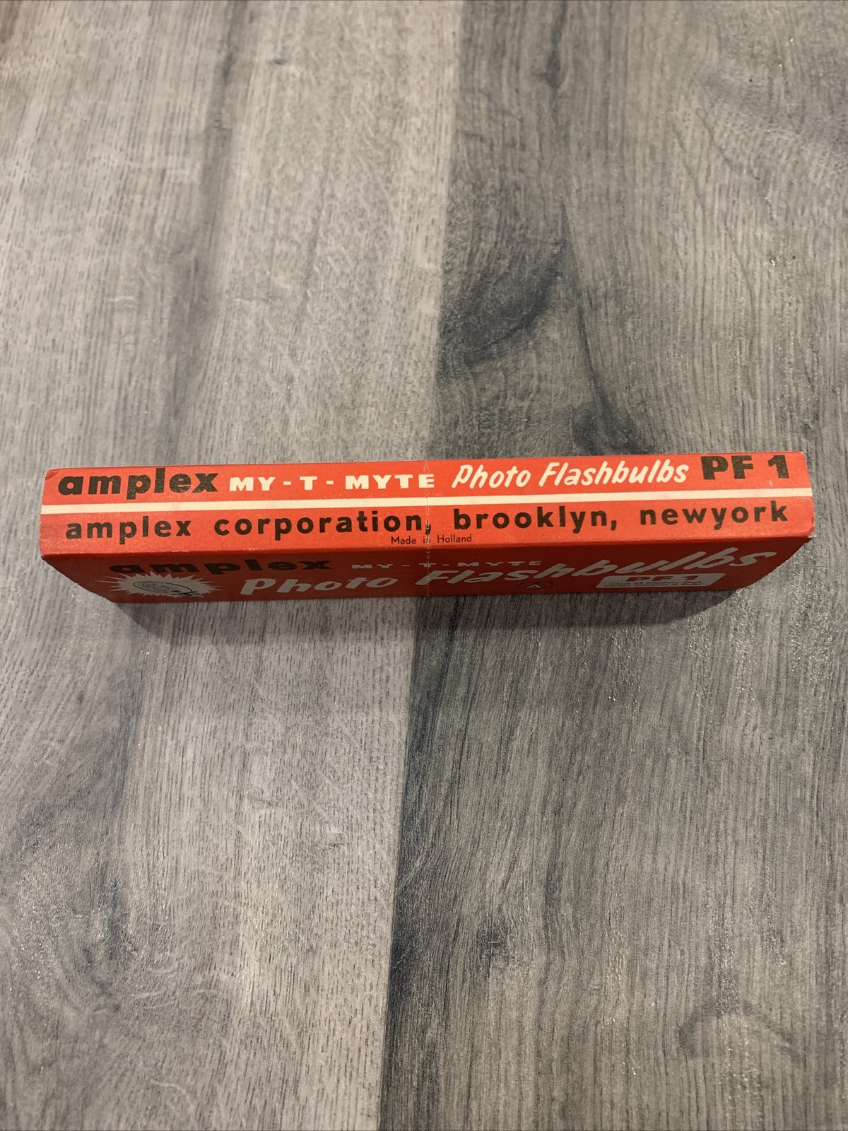 Lot of 2 Vintage 1960s Packs of 4 Amplex MY-T MYTE PF1 Camera Flashbulbs NIB