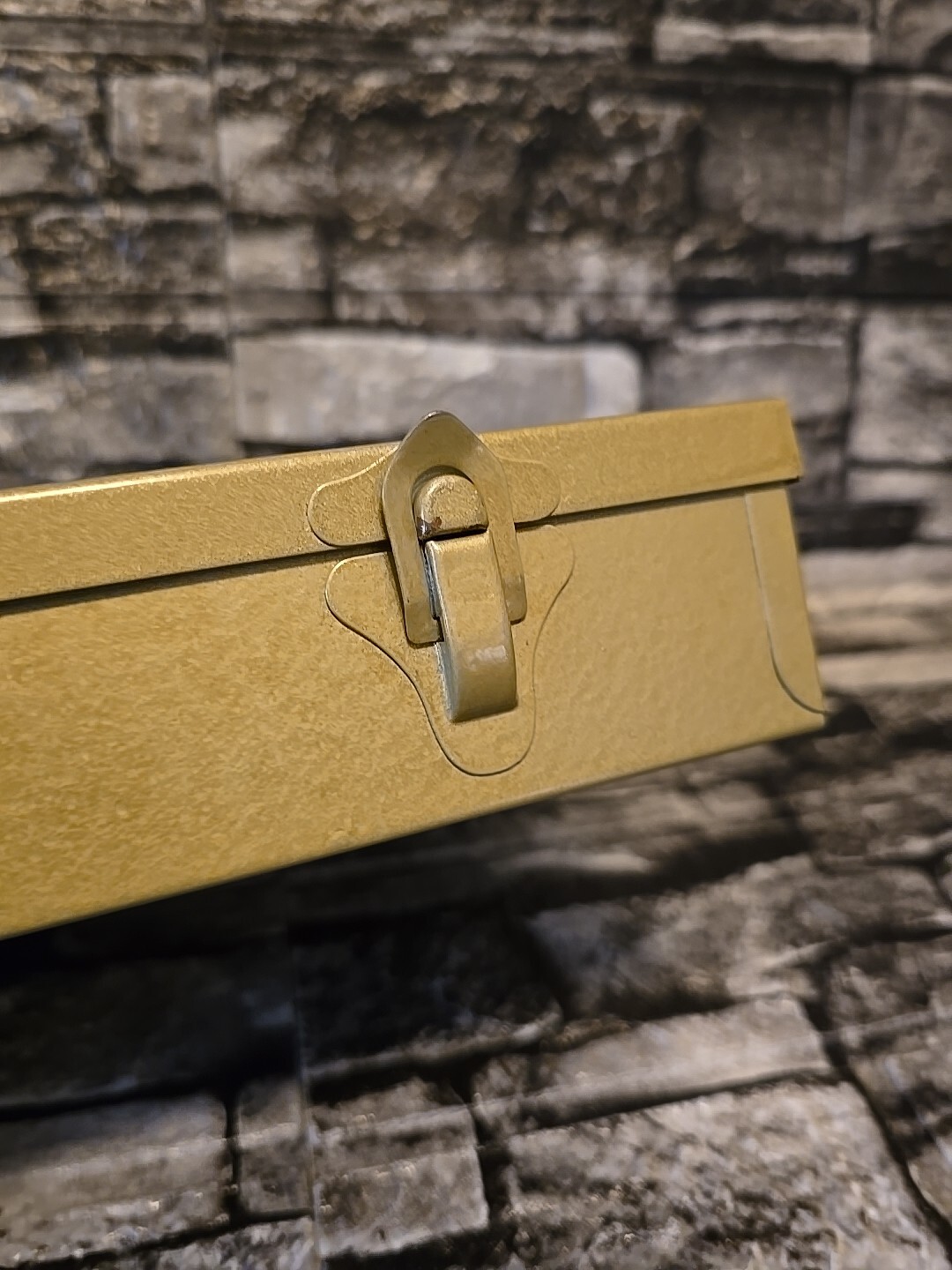 Vintage Logan Metal De Luxe 2 x 2 No. 110-115-1500I Slide File Box Gold