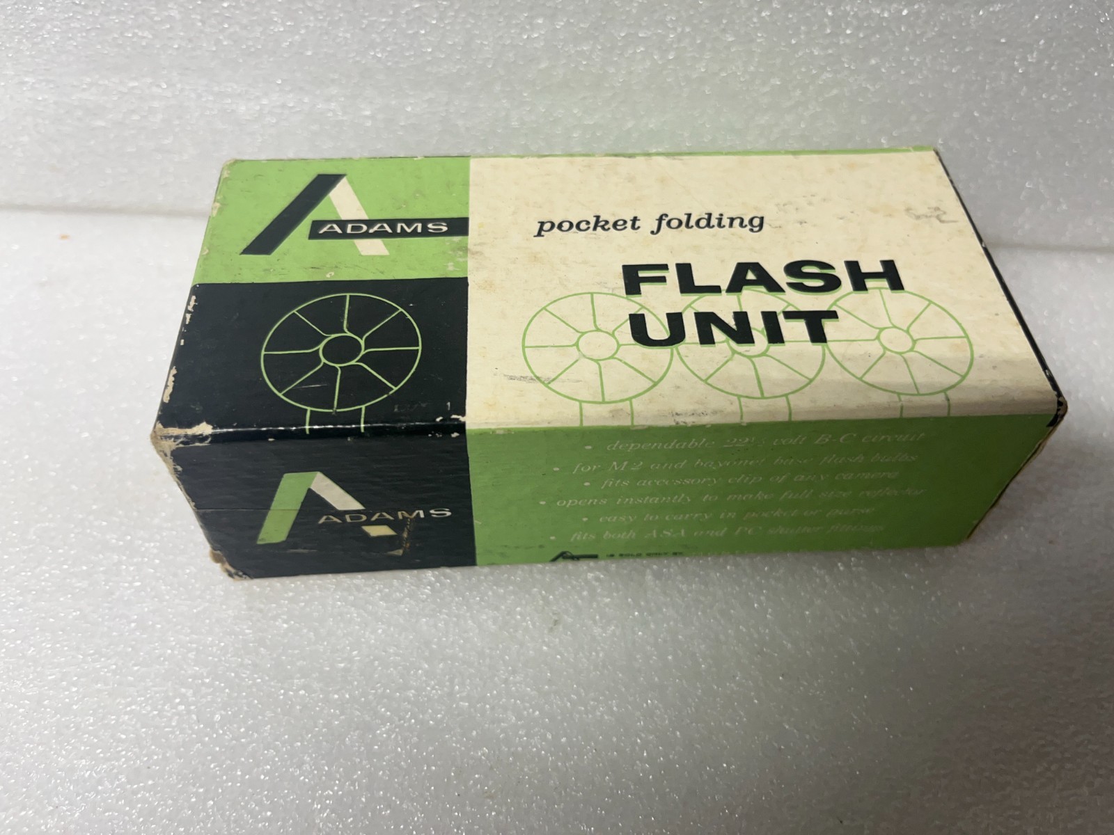 Adams Pocket Folding Flash Unit-Collapsible Unit Untested