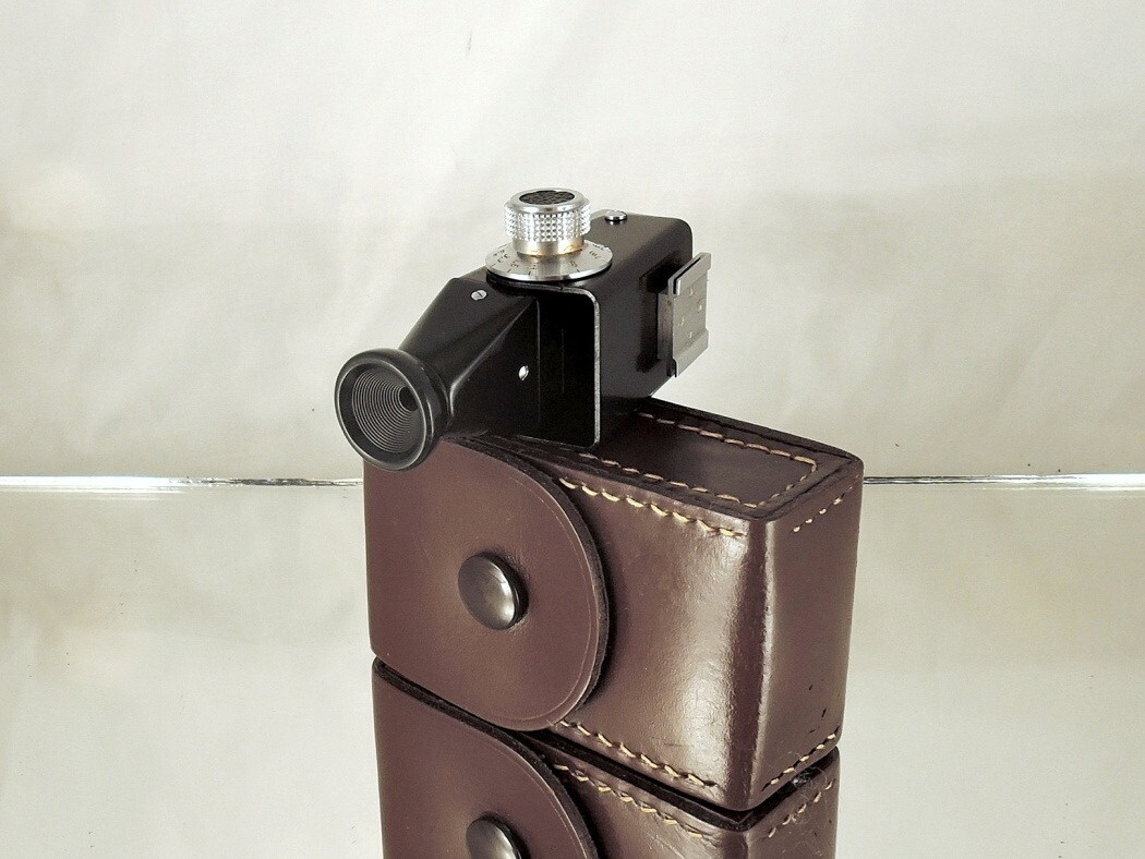 Viewfinder Flexaret Meopta s black 24×36 CLA older design with screws VERY RARE