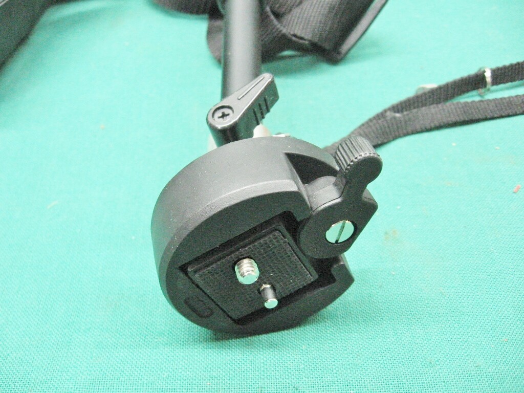Vivitar Left Hand Pistol Grip & SIMA Camera Belt Strap Mono Pod Tripod (4C)