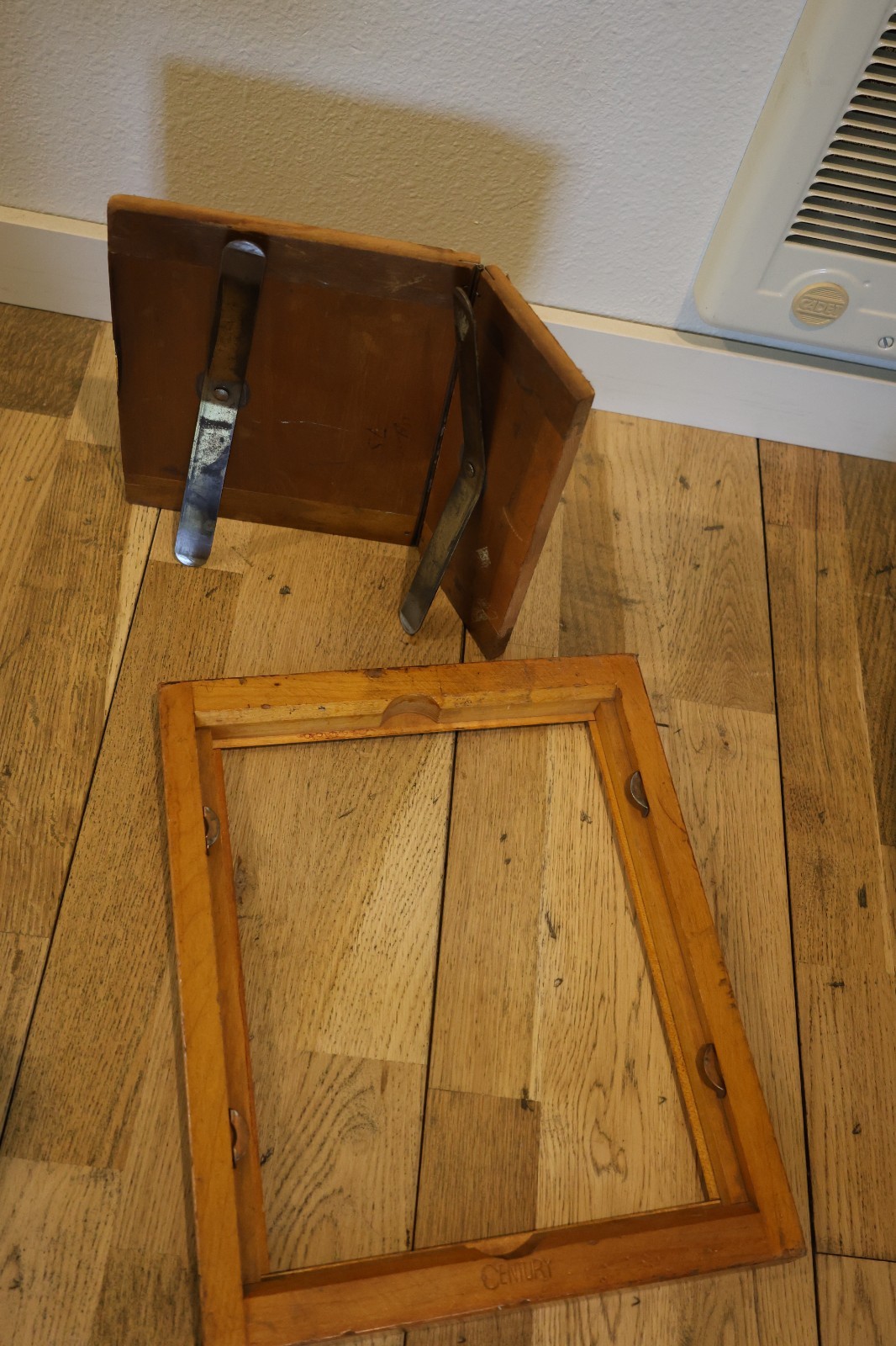 Century 8×10 Printing Frame 2pc Birds Eye Maple & Maple No Glass 1pc Studio