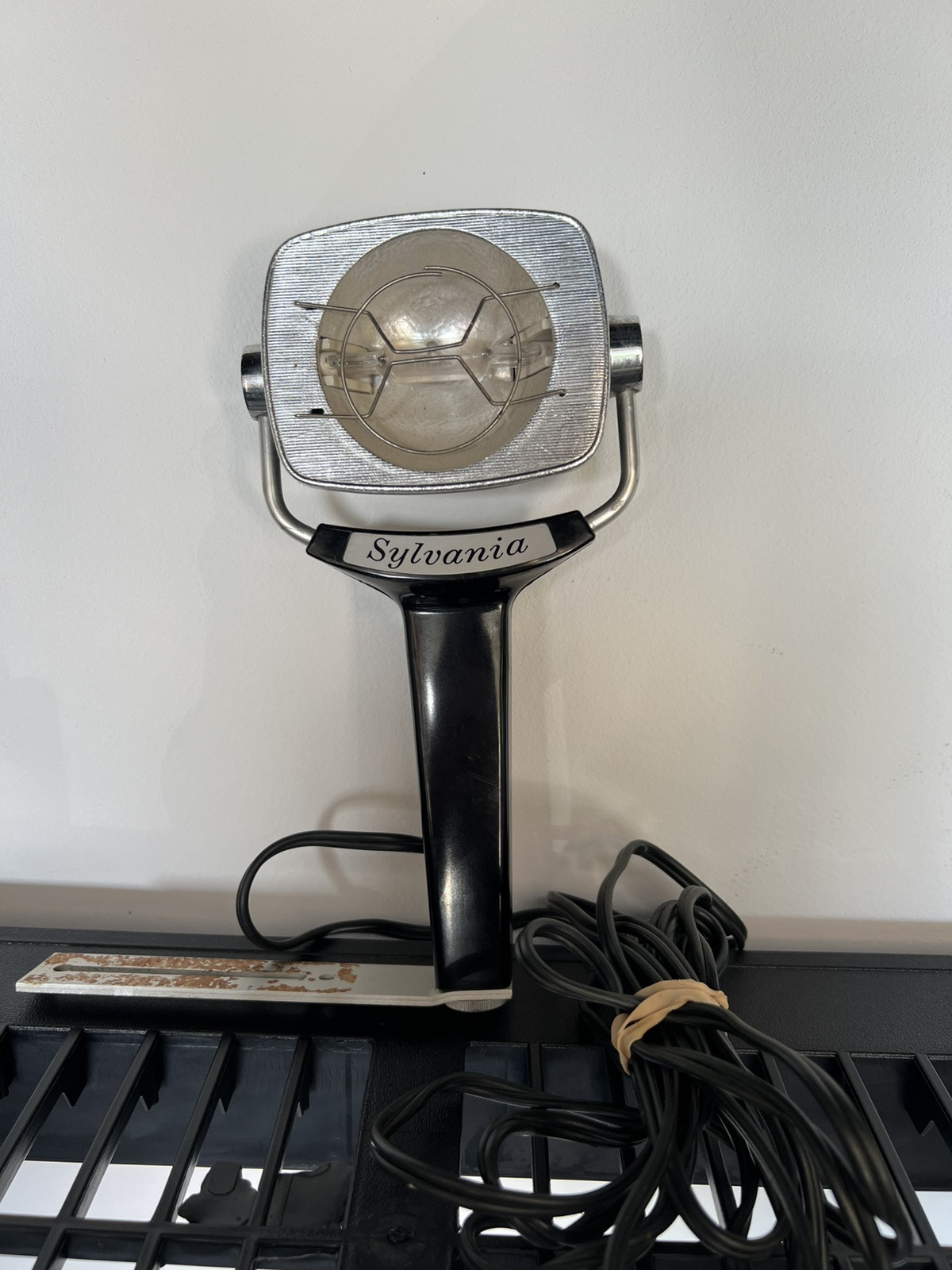 Vintage sylvania sun gun II movie light