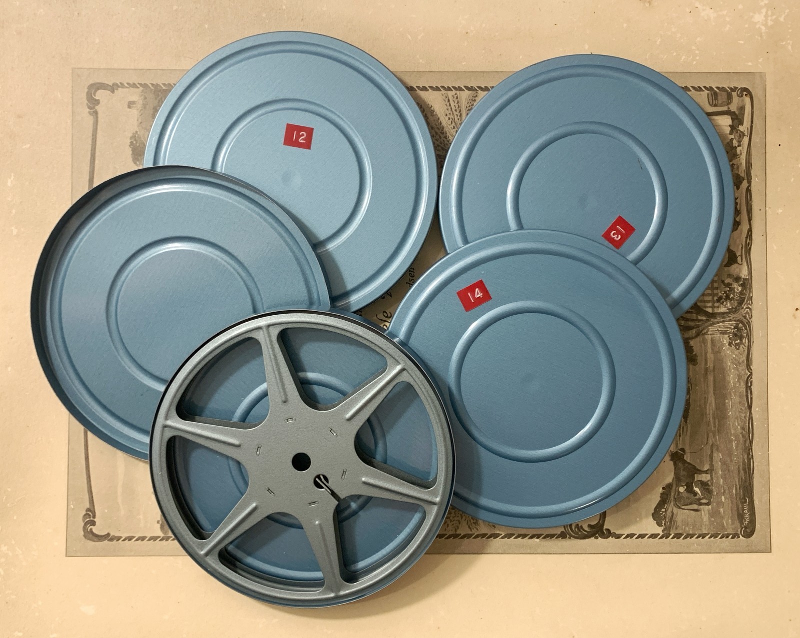 Vintage Lot of 4 Film Reels W Blue Canisters for 8mm, Both Metal, 5″ Holds 200ft