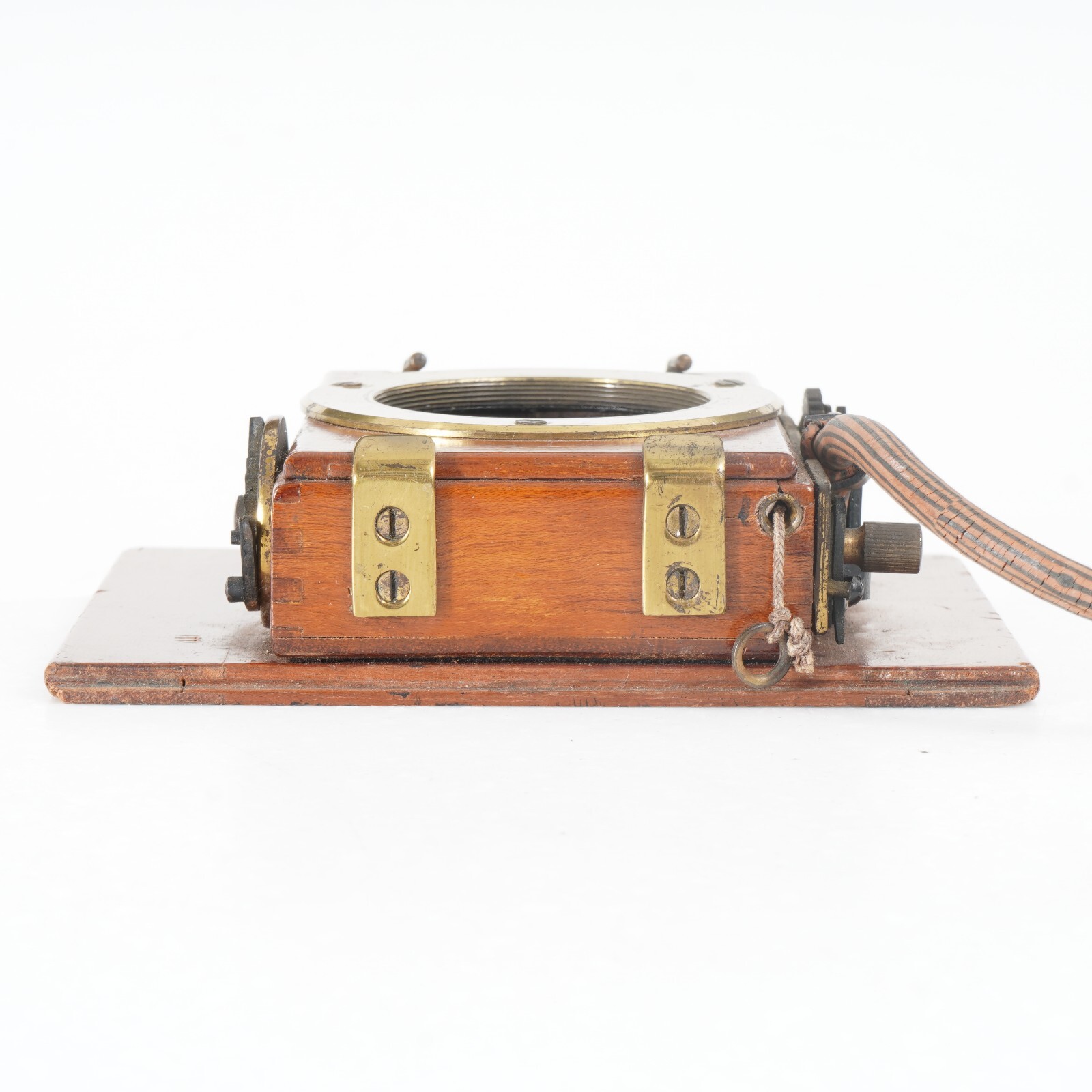 :Thornton Pickard 1¾” Inch Rolling Blind Cloth Shutter in 3¾ x 4¾” Lens Board
