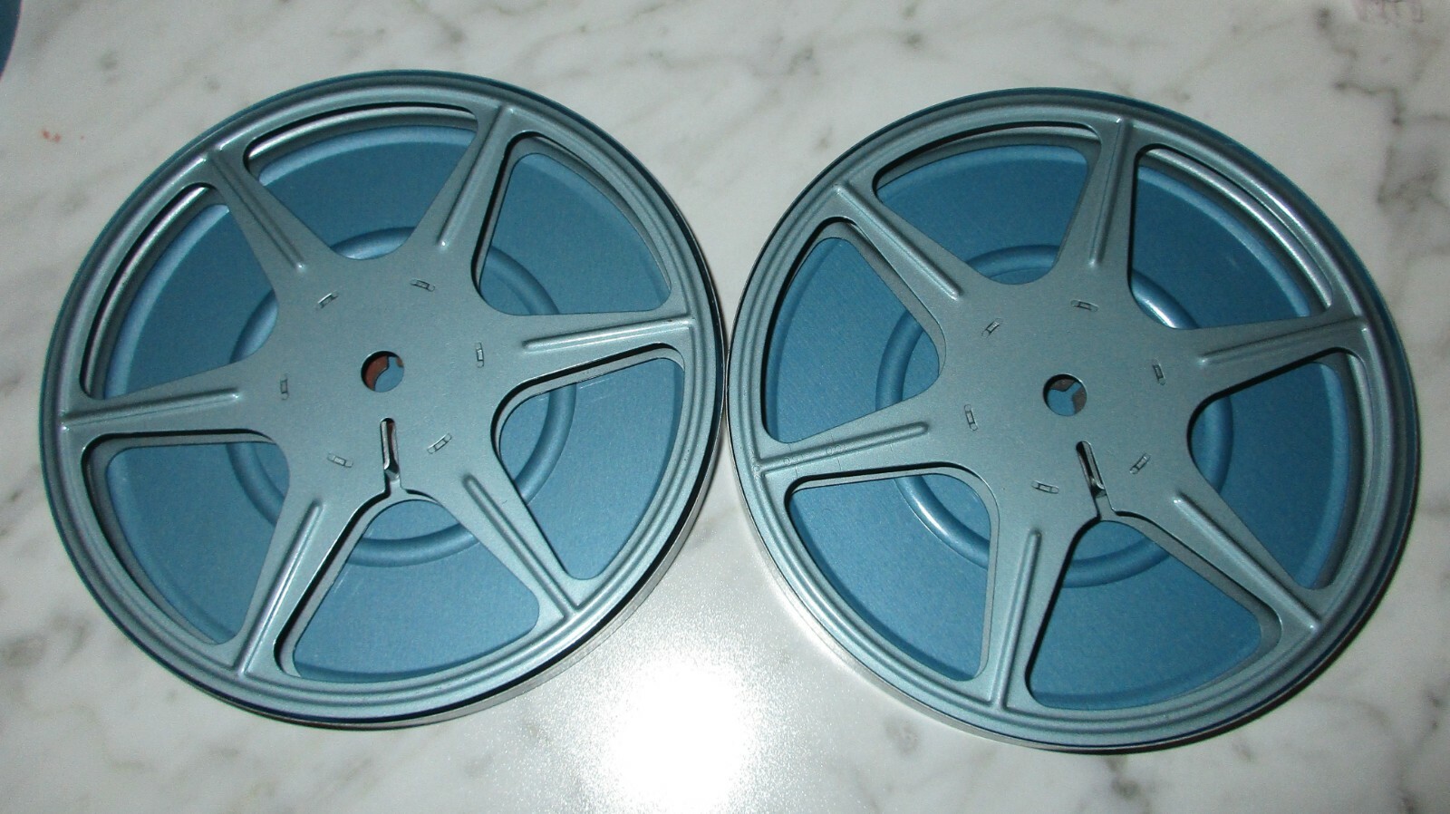 Vintage Metal Korvette Movie Reels & Carrying Storage Case