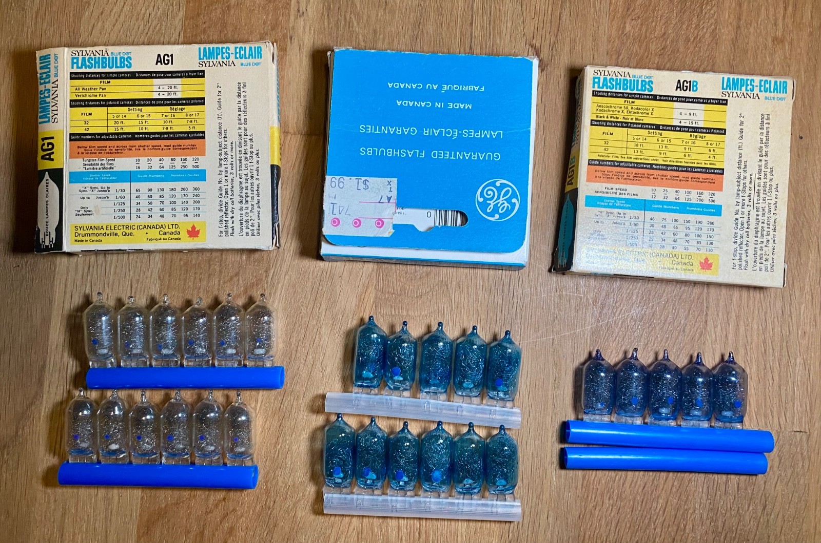 Lot Of Vintage AG1 & AG1B Flash Bulbs & AGFA Tully-K Flash Unit Holder