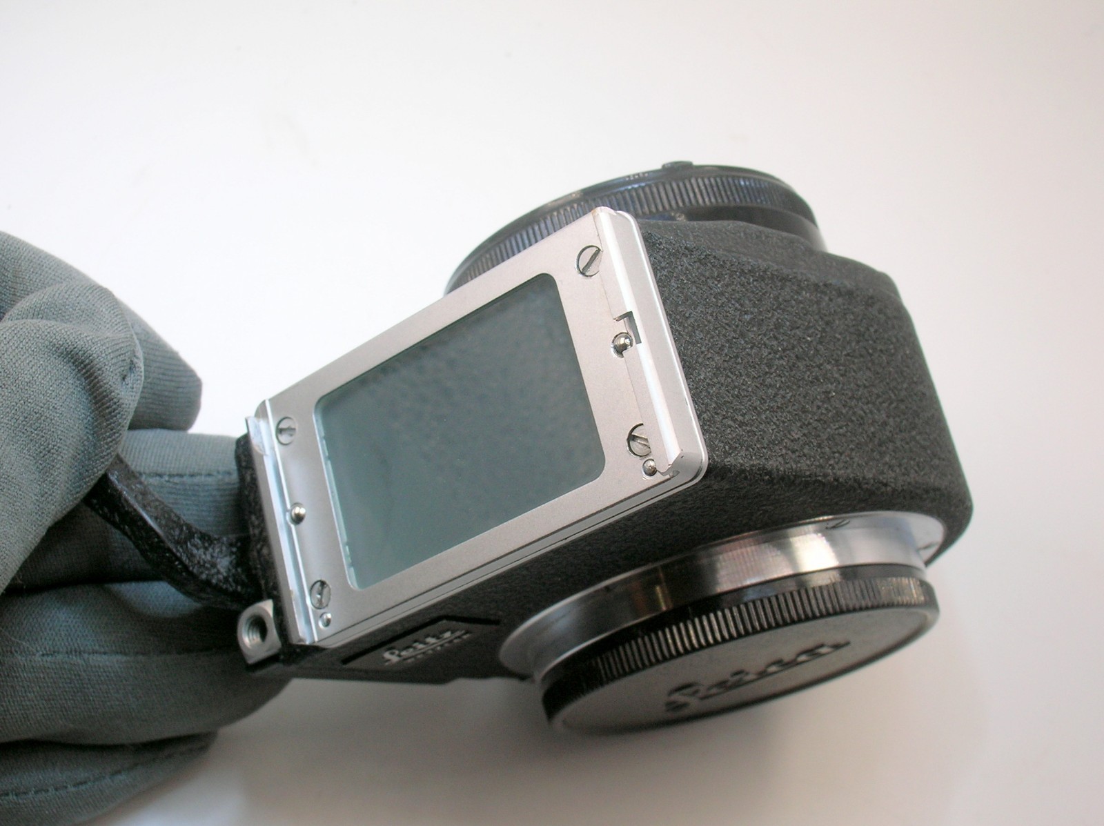 LEICA LEITZ WETZLAR VISIOFLEX PRISM FINDER FOR LEICA M CAMERAS- 11 0F 37