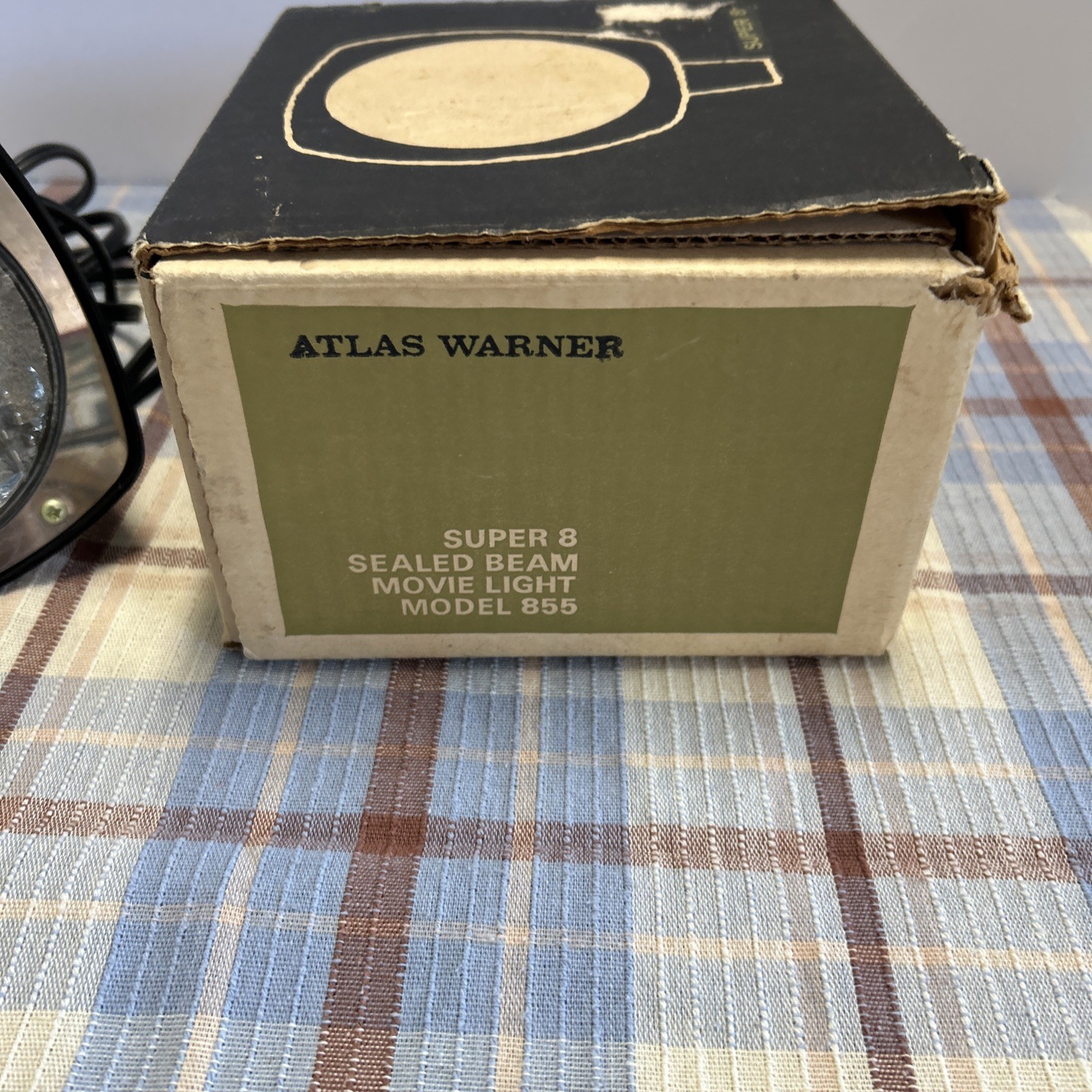 Atlas Warner Super 8 Sealed Beam Movie Light Model 855-Original Box with Film