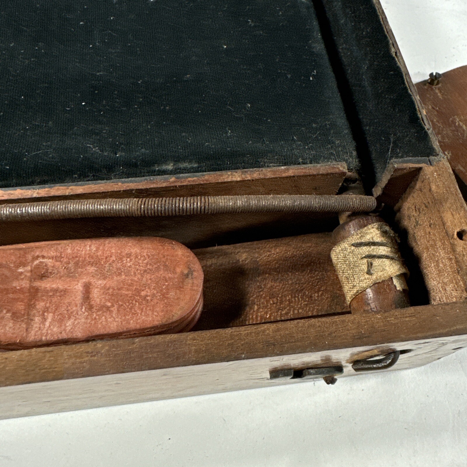 4.5in Cadett’s Patent Wooden Air Shutter Marion Co for Brass or Barrel Lens RARE