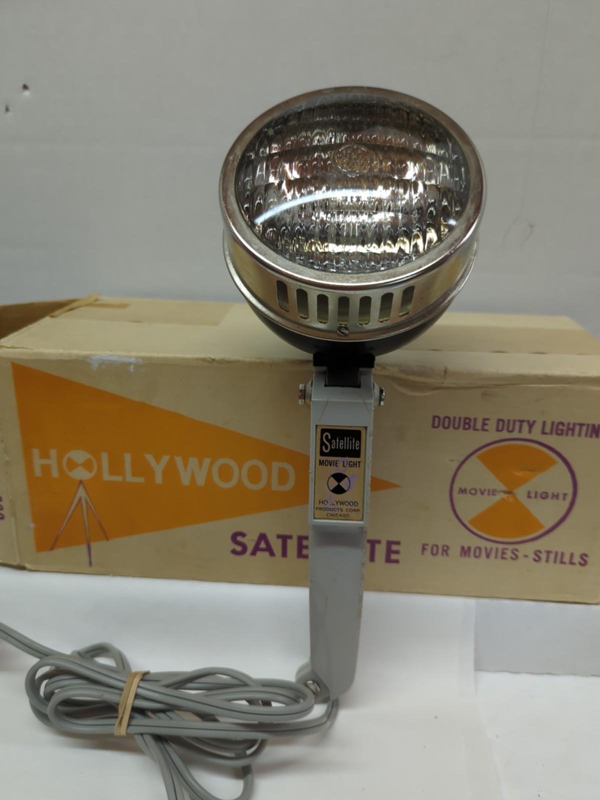 Vintage Hollywood Satellite Gun Movie Light Handheld Camera GE Lamp 120V Tested
