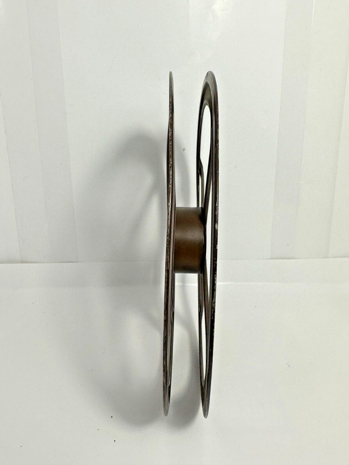 Vintage Metal 16mm Motion Picture Film Projector Empty 7″ Take-Up Reel 400′ (#5)