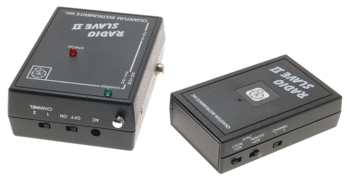 RADIO SLAVE II REMOTE CONTROL FOR CAMERA AND FLASH UNITS QUANTUM INSTRUMENTS BOX