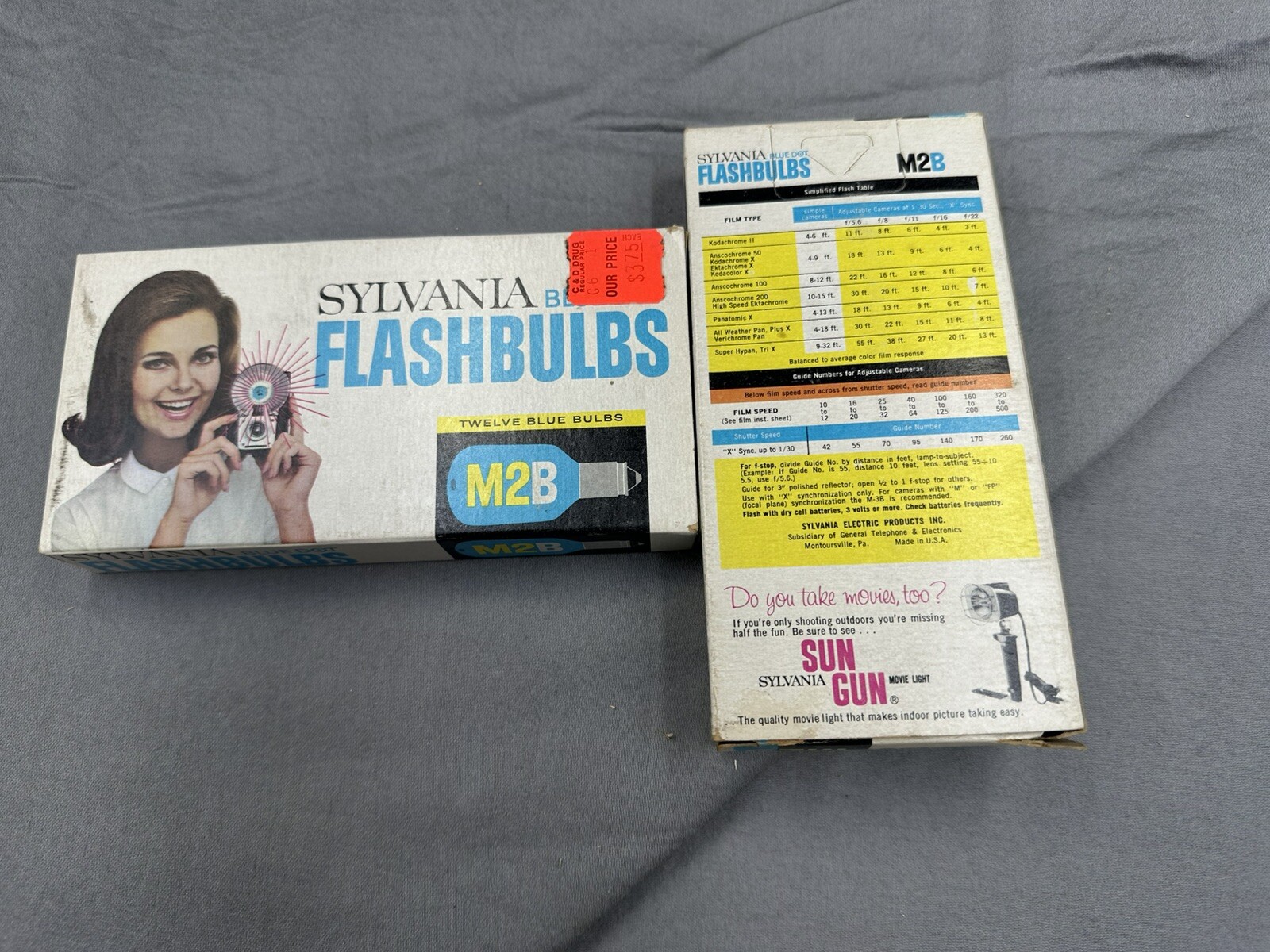 Vintage 2 Boxes Of 12 Blue Dot Sylvania M2B Camera Flashbulbs Made In USA Bulbs