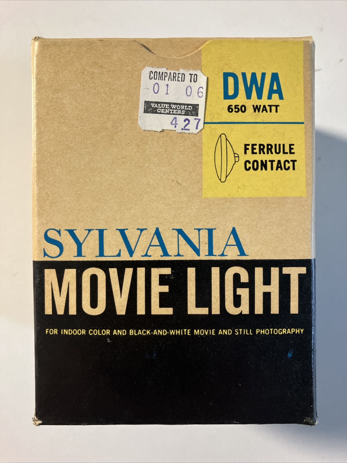 Vintage Sylvania Movie Light DWA 650 Watt Ferrule Contact Light Bulb New In Box