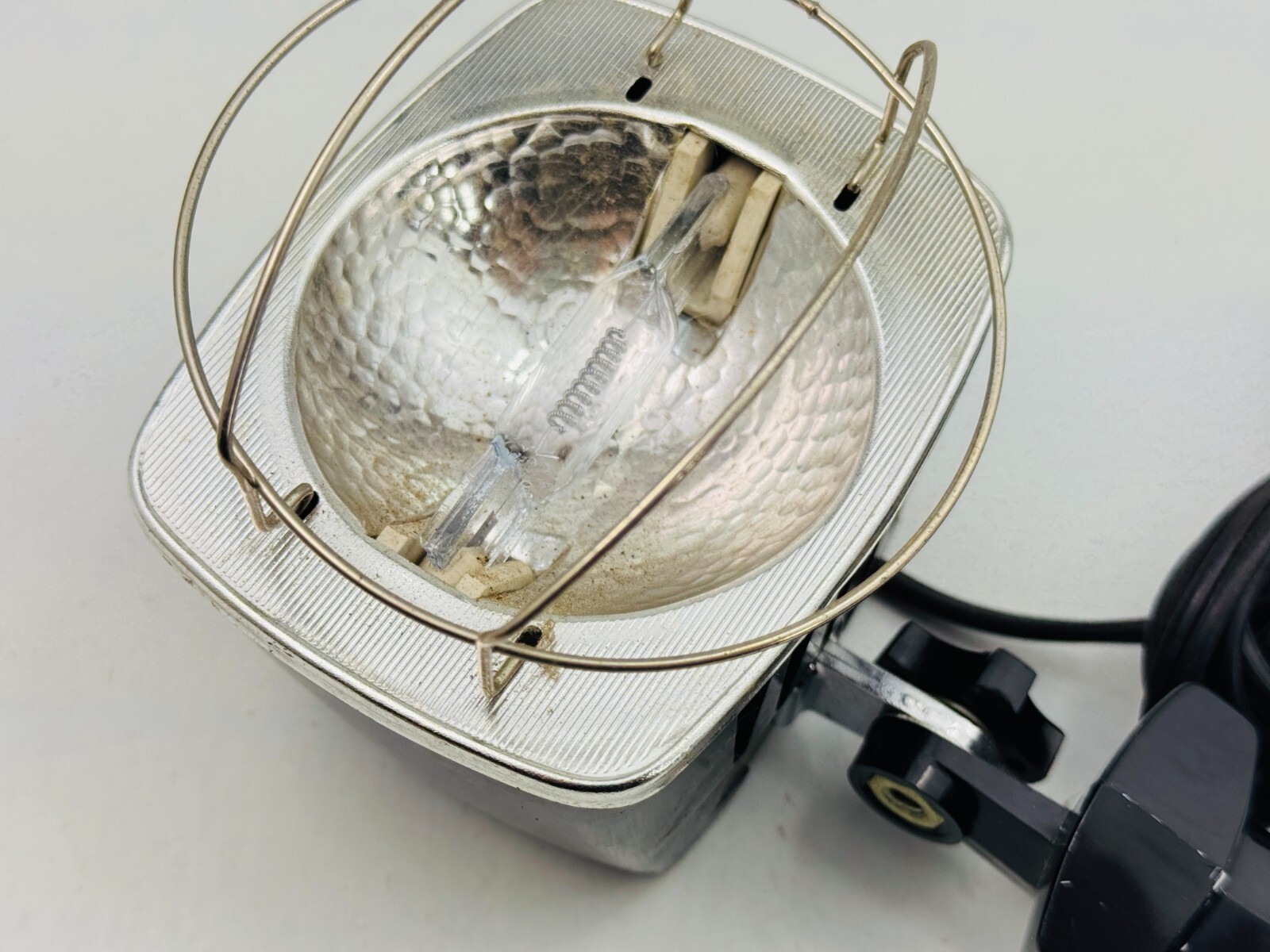 Vintage Sylvania Sun Gun II Movie Light SG-55 Lamp Light & Heat Guard Mountable