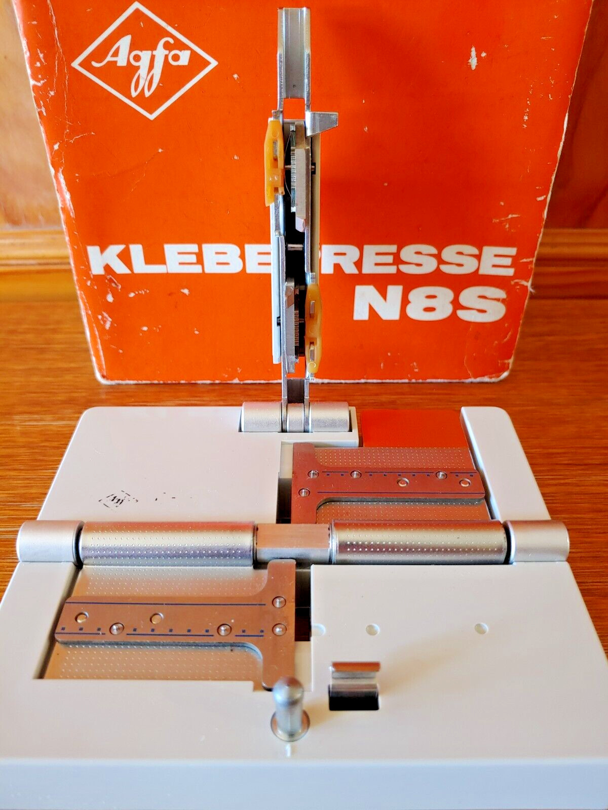 Agfa Klebepresse N8S Film Splicer – Vintage In Original Packaging