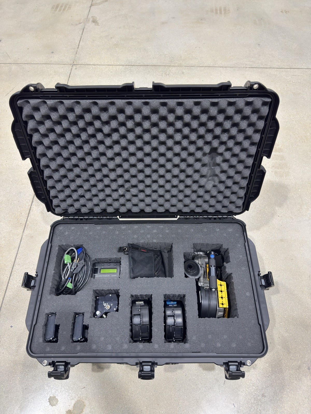 Aaton A-Minima Super 16mm Camera and Accessories