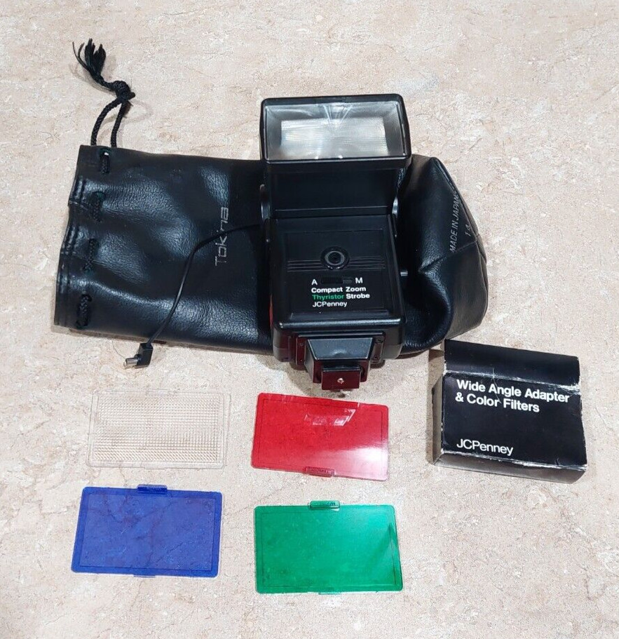 JCPenney Compact Zoom Thyristor Strobe FLASH Tilt Head Vintage W/ Color Filters