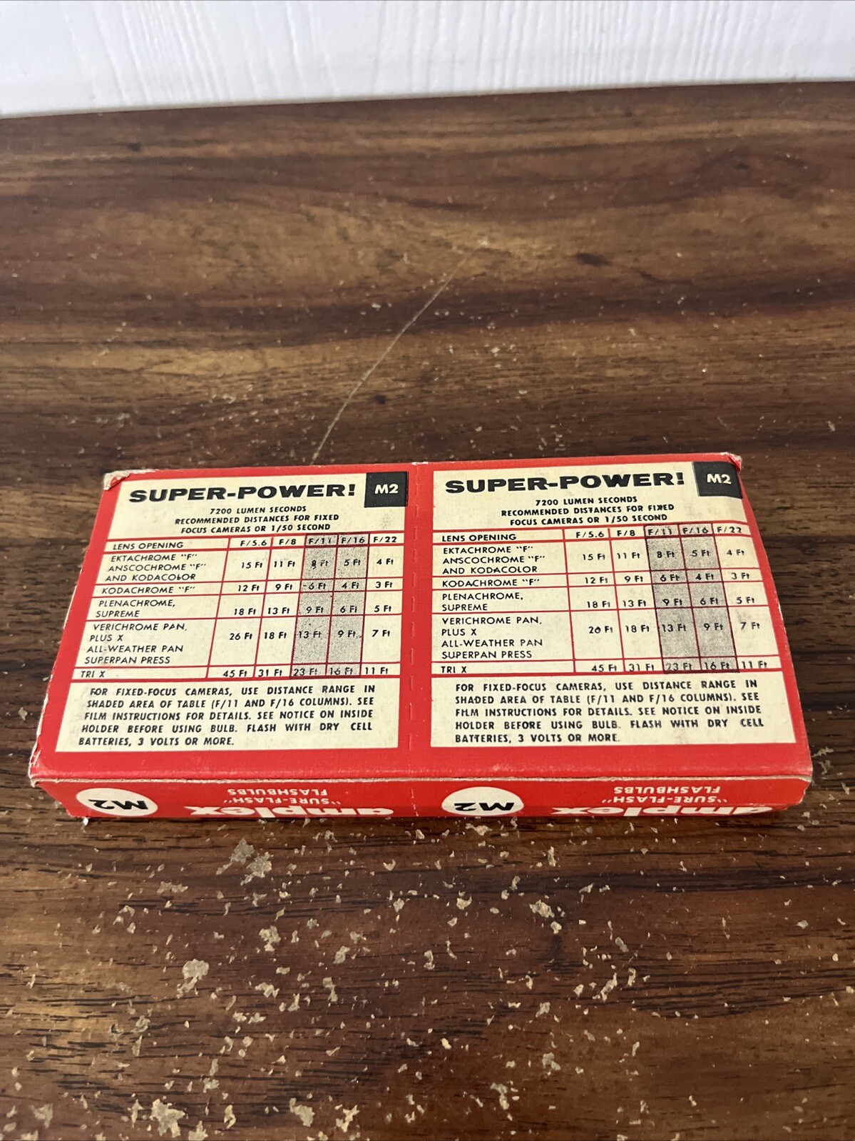 AMPLEX “Sure-Flash” Photo Flashbulbs No.M2 (New Old Stock) 12 Bulbs
