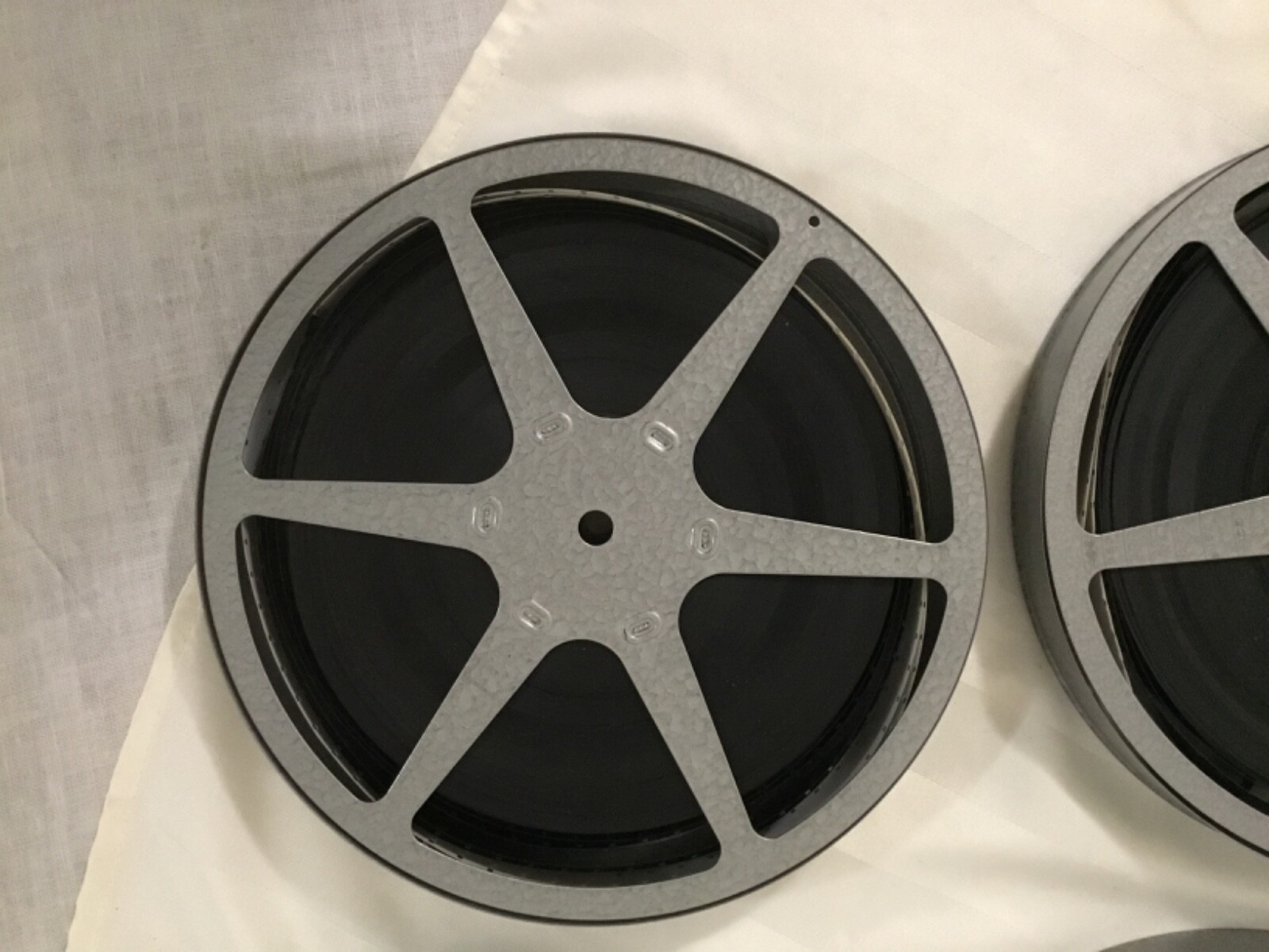 2 Vtg Brumberger Kenco 8mm Film Canister and Take Up Reel USA Metal Case 7″