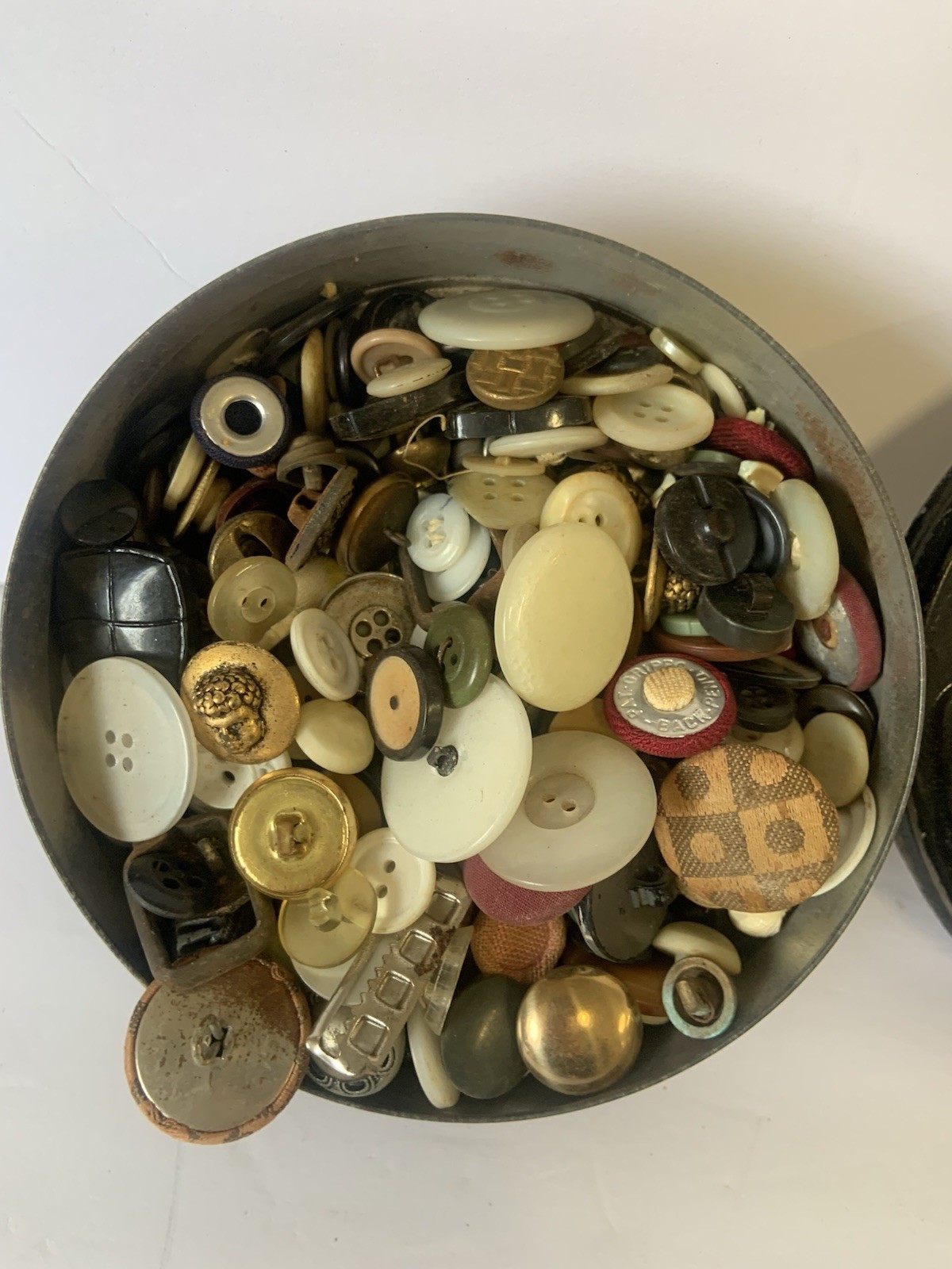 Vintage Early 1900’S DUPONT Movie Film Motion Picture Can Tin w/Antique Buttons