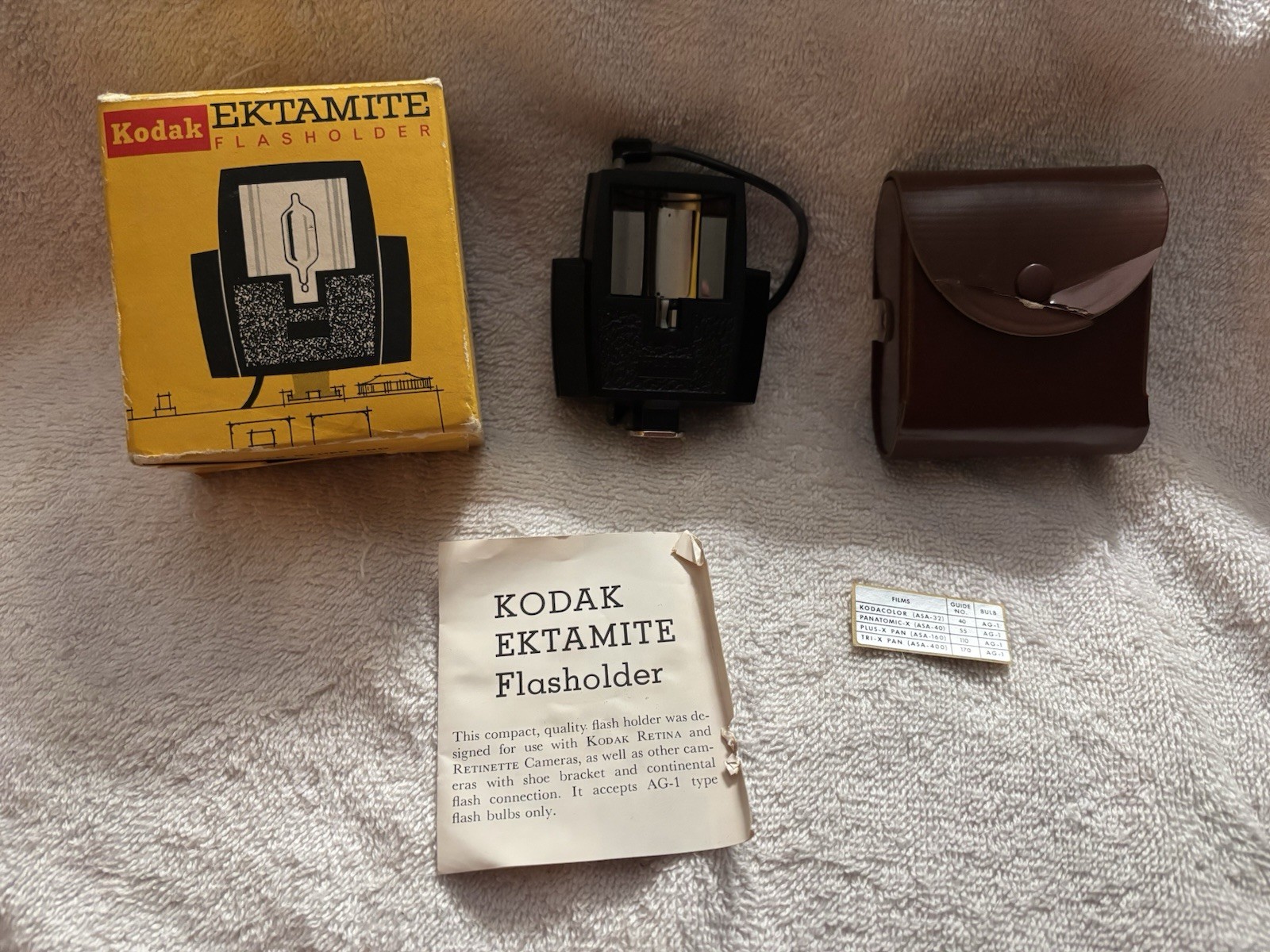 Kodak Ektamite Flasholder No. C 100F with Instructions LNC In Original Box