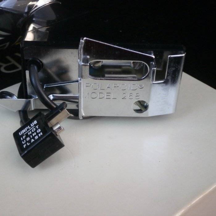Polaroid Flashgun 268 with Cold Clip and Instructions Original Box