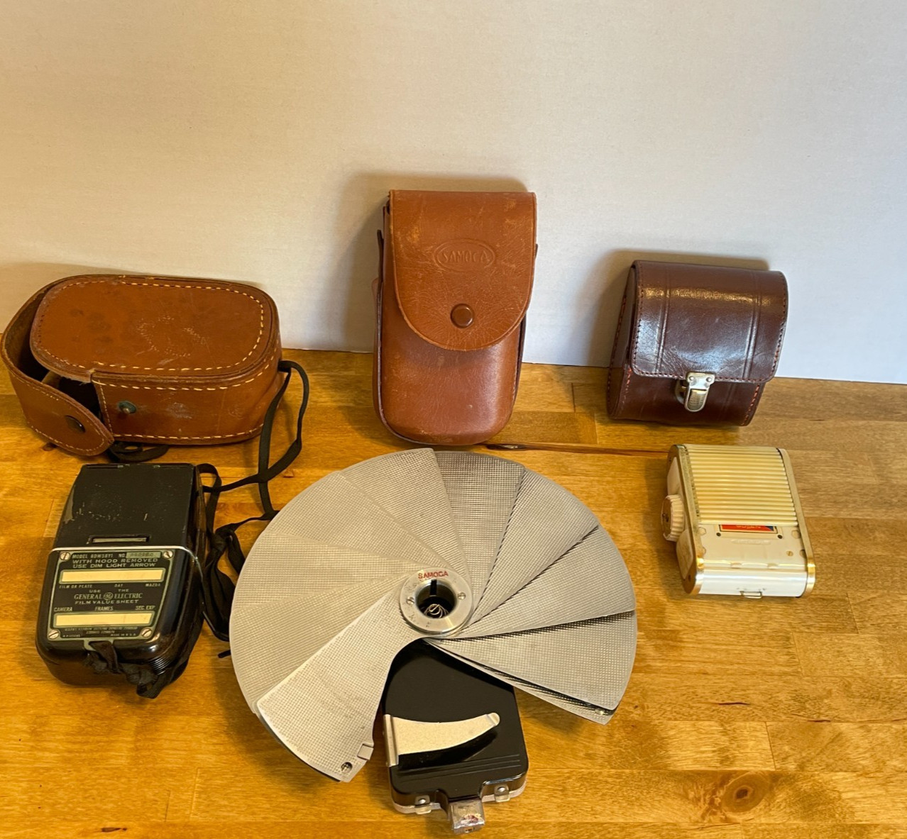 LOT OF 3 Vintage Camera Light Meter Leather Case GE – Sixtomat – Samoca Untested