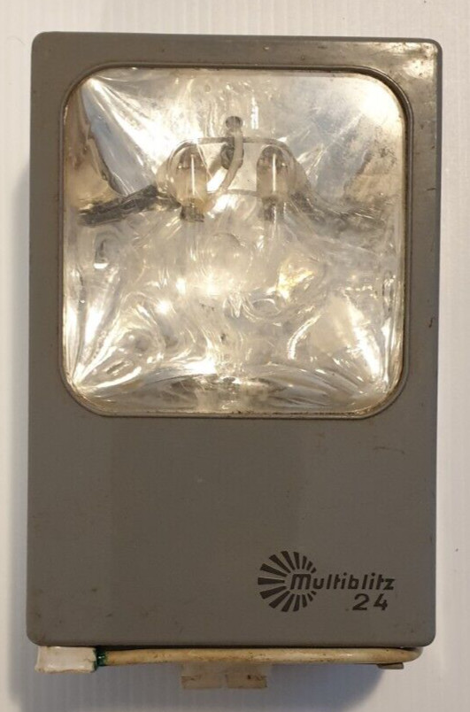 MULTIBLITZ 24 Vintage West German Electronic Camera Flash Unit 12×8 cm UNTESTED.