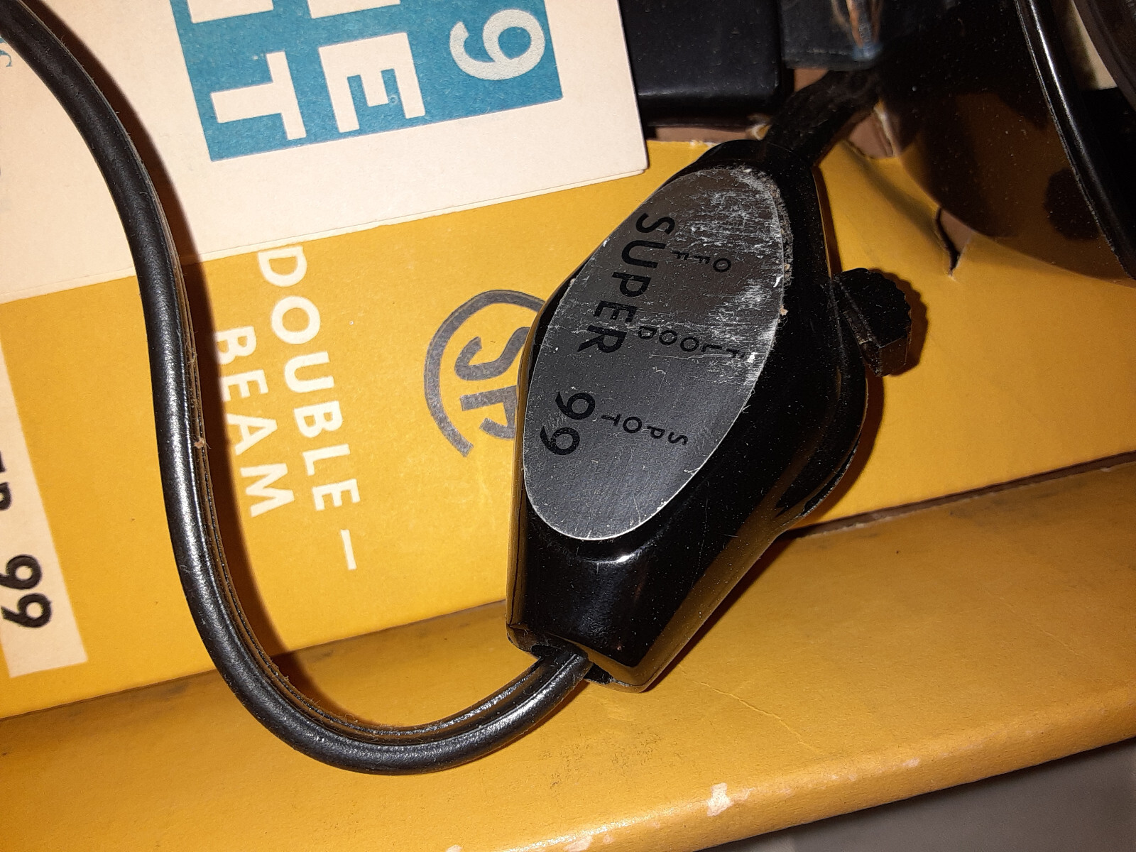 1960s GENERAL ELECTRIC SUPER 99 MOVIE SPOT LIGHT fits all cameras DOUBLE BEAM