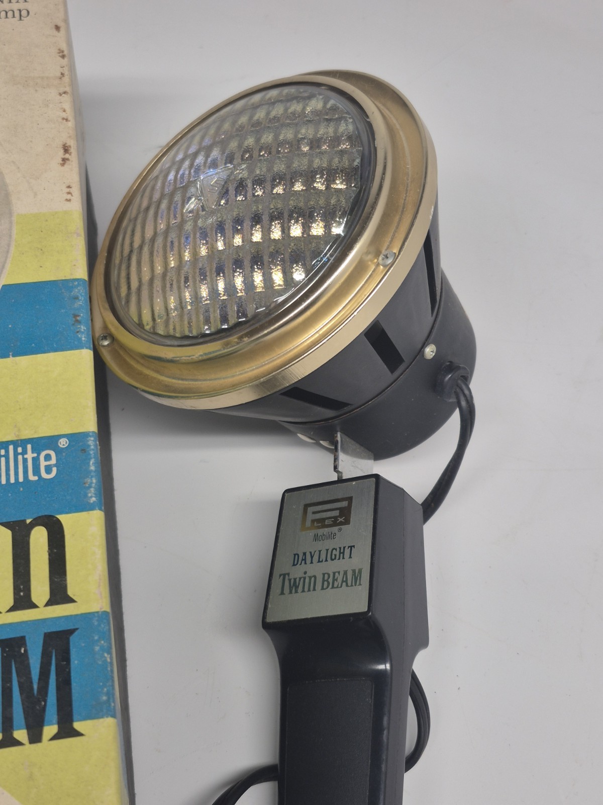 Sylvania Mobilite Twin Beam Spot Flood Light Zoom Lamp Photo Camera Works Used