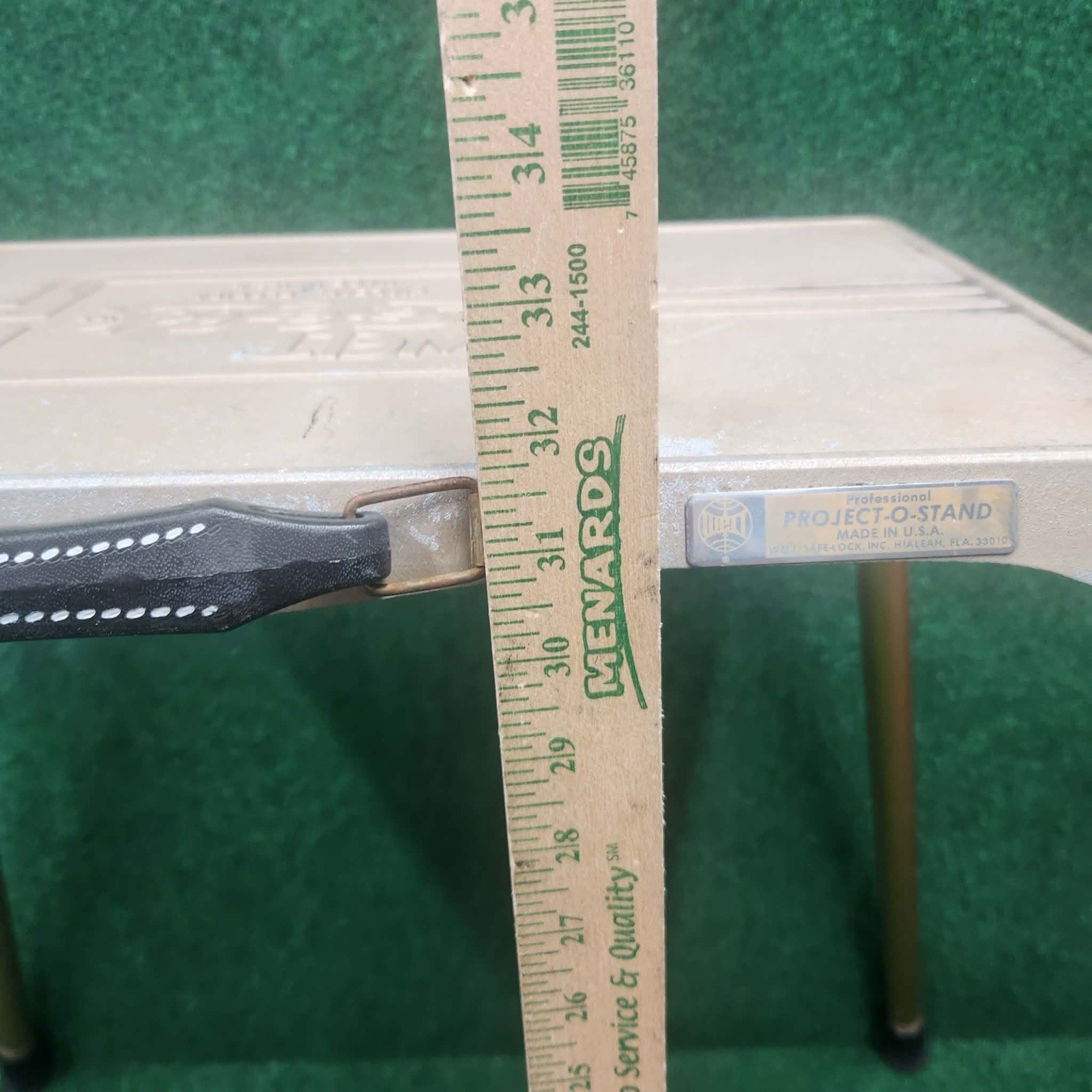 Vintage Welt Safe-Lock Metal Professional Project-O-Stand Projector Table/Stand