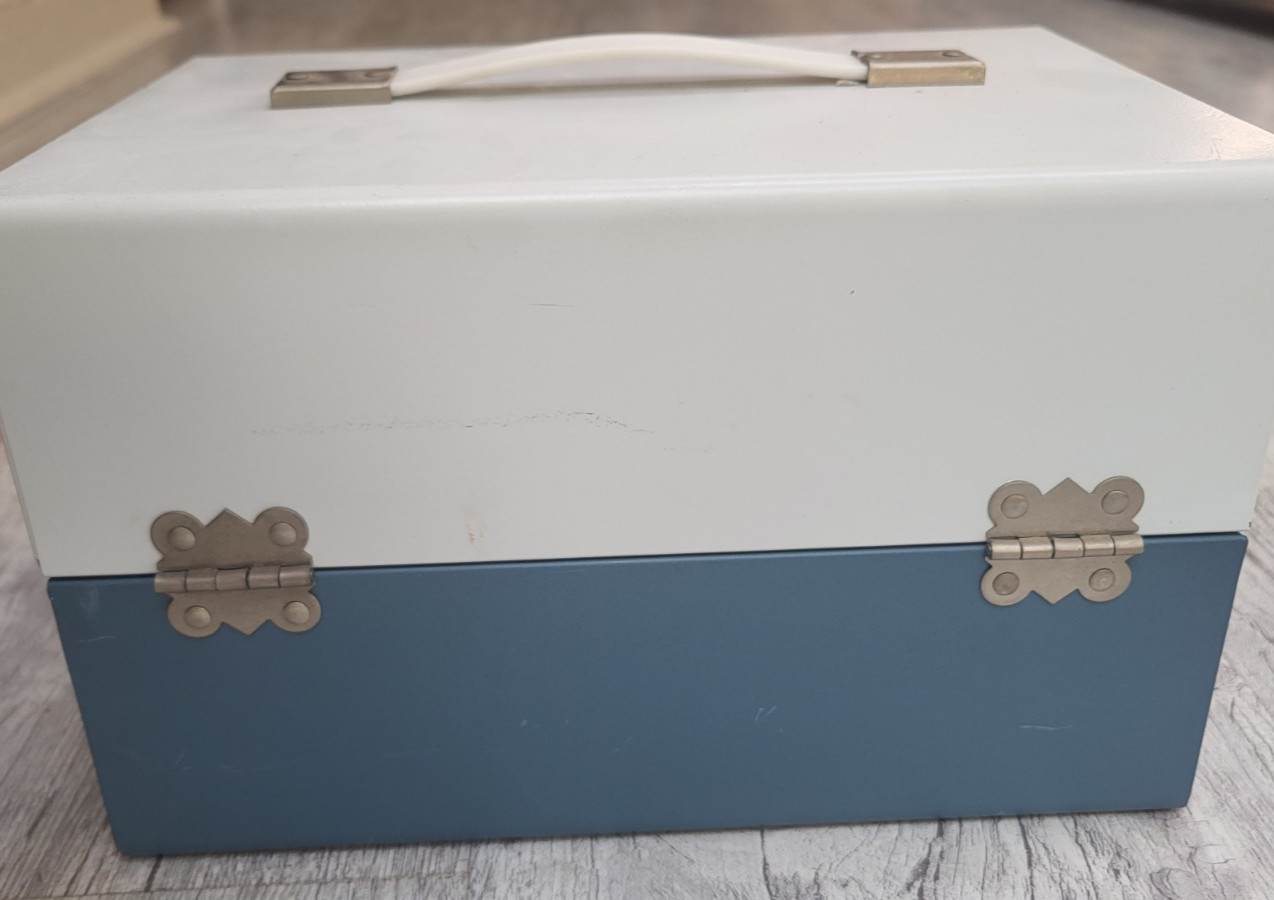 Vintage Smith Victor Home Movie 12 Reel Storage Metal Carry Case