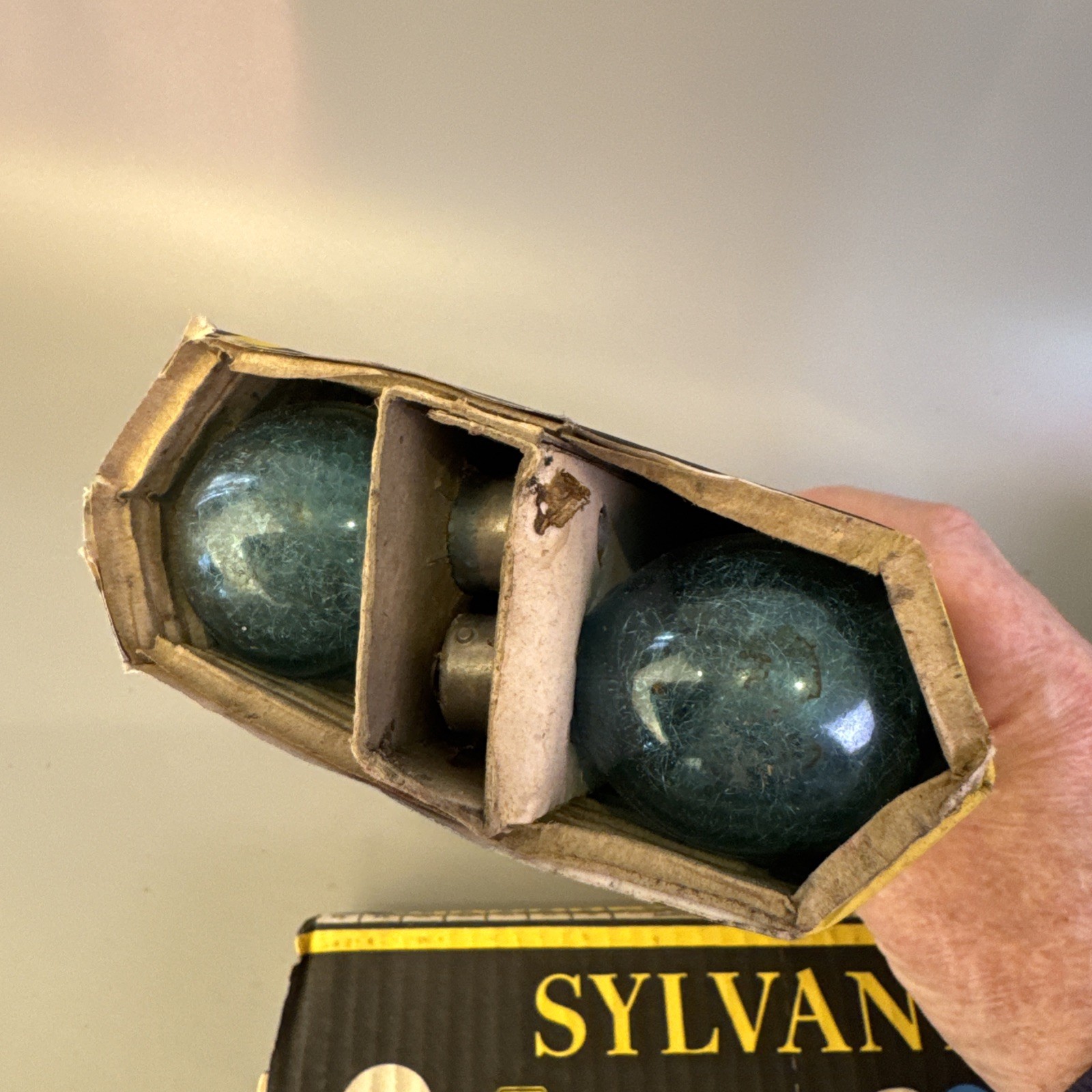 Vintage Sylvania Blue Dot Flash Bulb 25B Lot Of 62 Superflash – AS IS