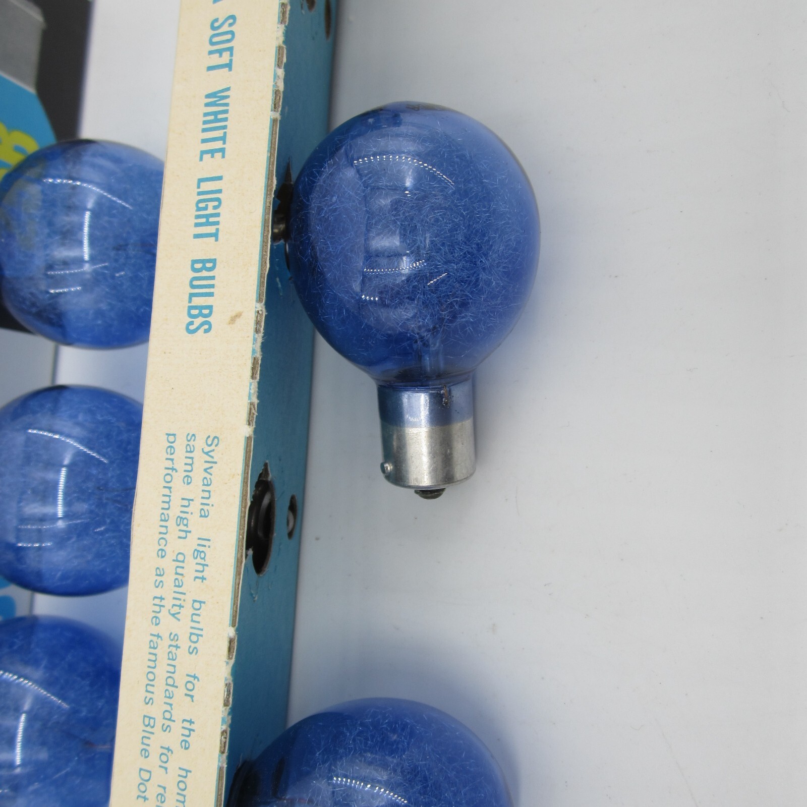 Vintage Misc Random Lot of 38 Flashbulbs Flashcubes Sylvainia M3B 25B GE #5 Blue