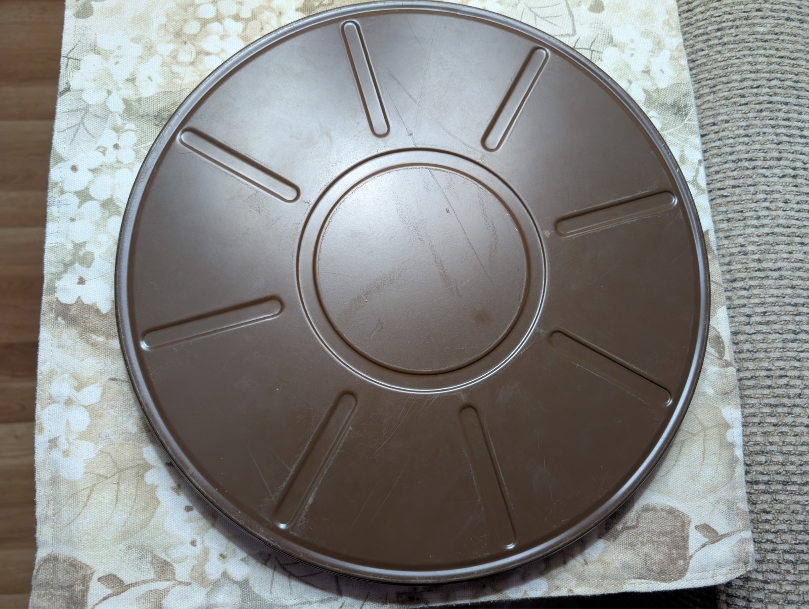 WTTW Chicago 16mm Brown Metal Film 12 1/2 Canister