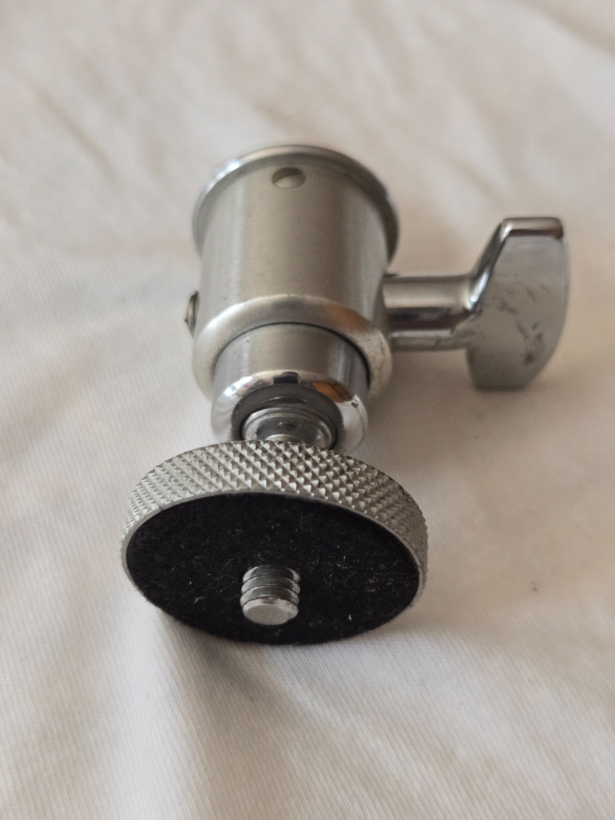 Original Leica Leitz Tripod Small Ball and Socket Head (FIAKU)